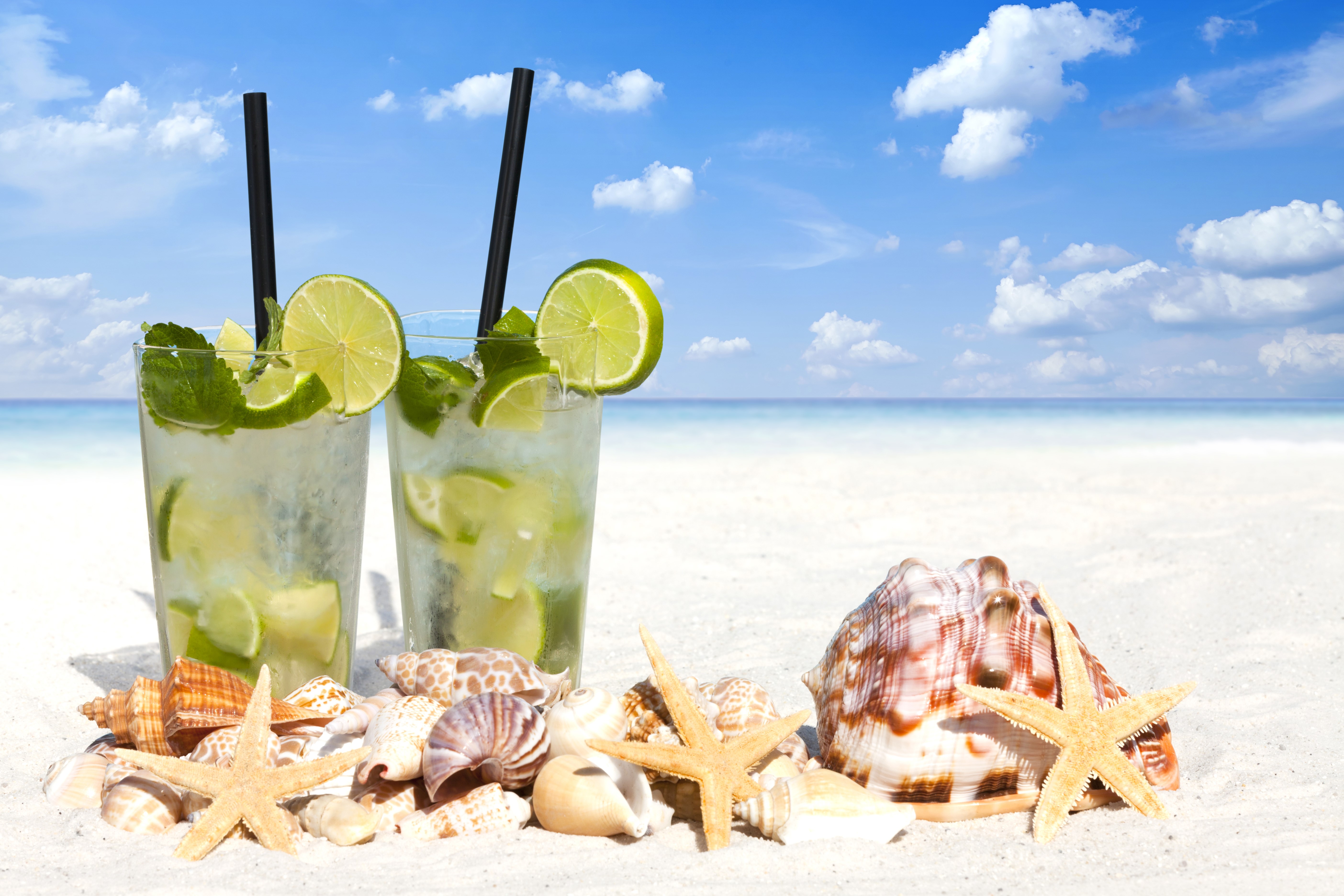 Two Mojitos on a Sandy Beach with Shells HD Wallpaper
