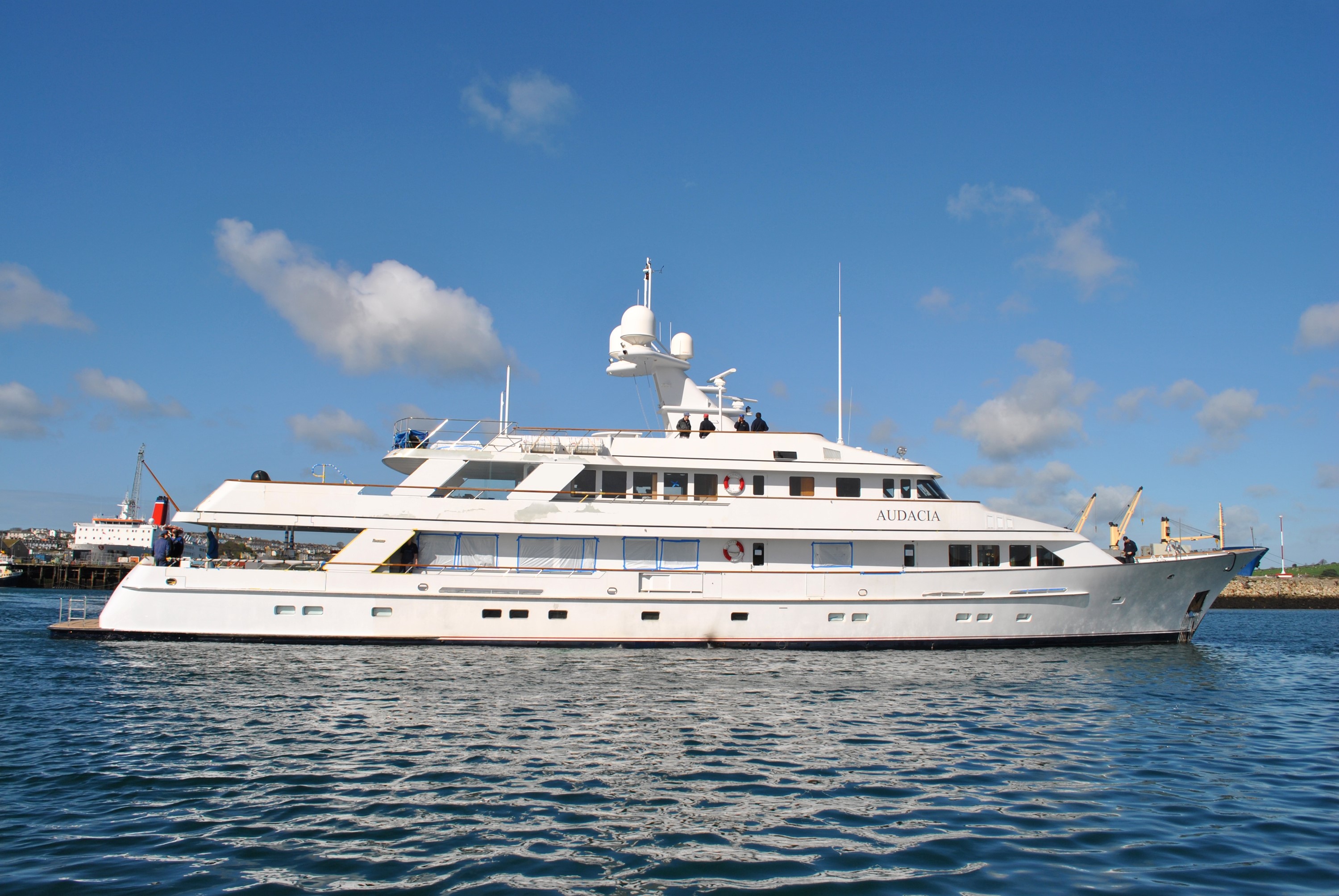 White yacht Audacia on the water HD Wallpaper