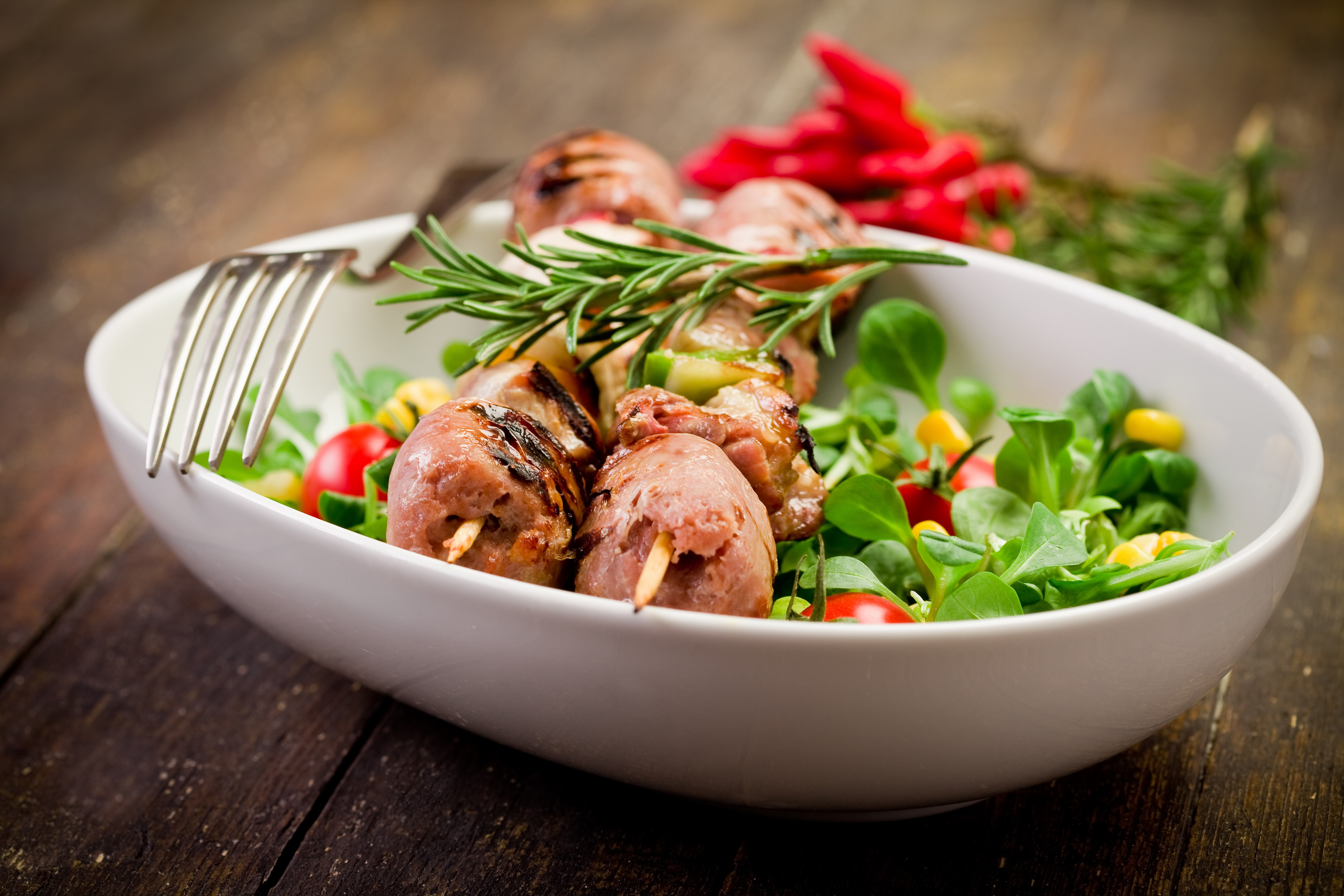 Shashlik with salad and chili peppers HD Wallpaper