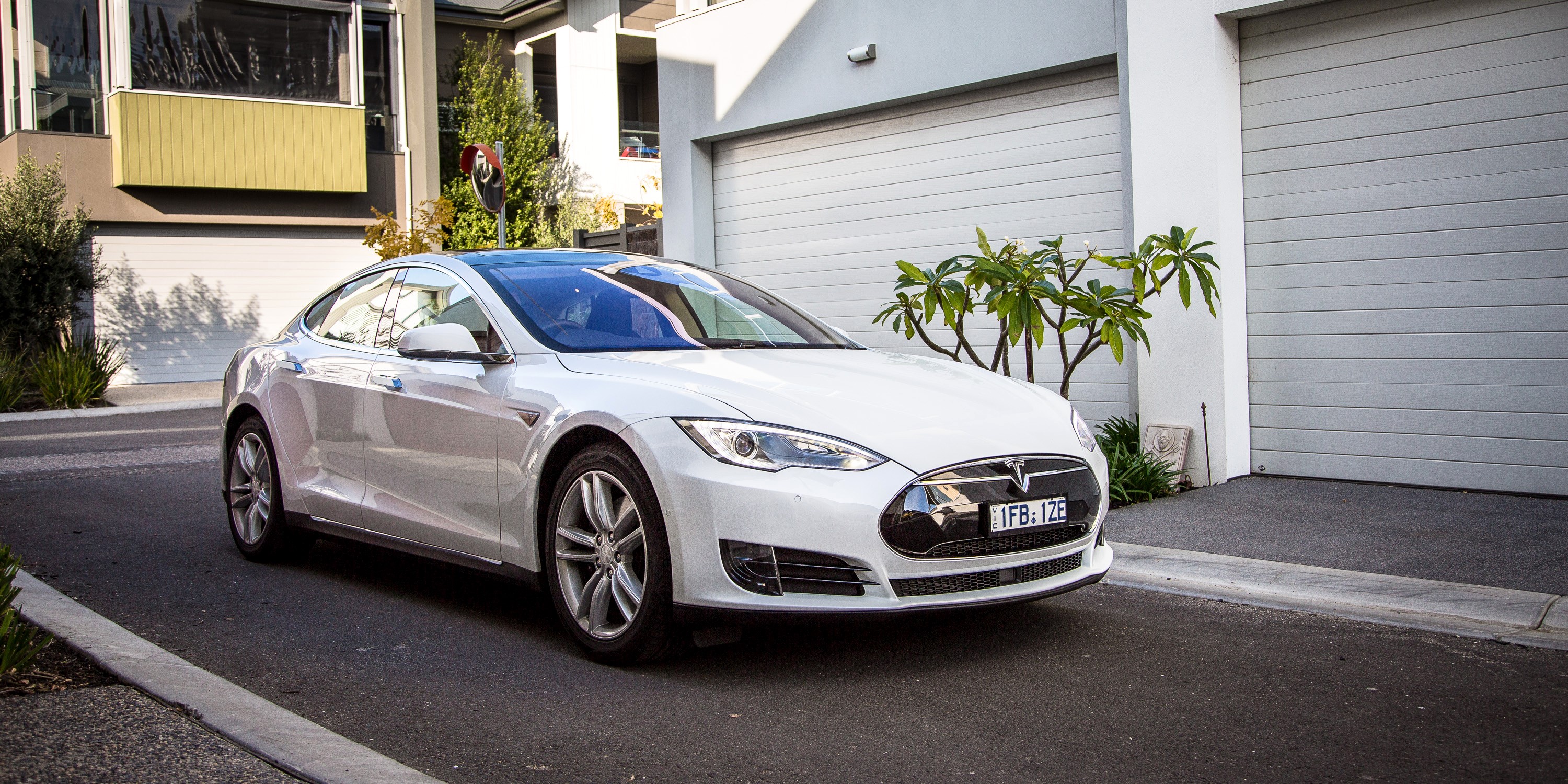 White 2016 Tesla Model S 70 HD Wallpaper