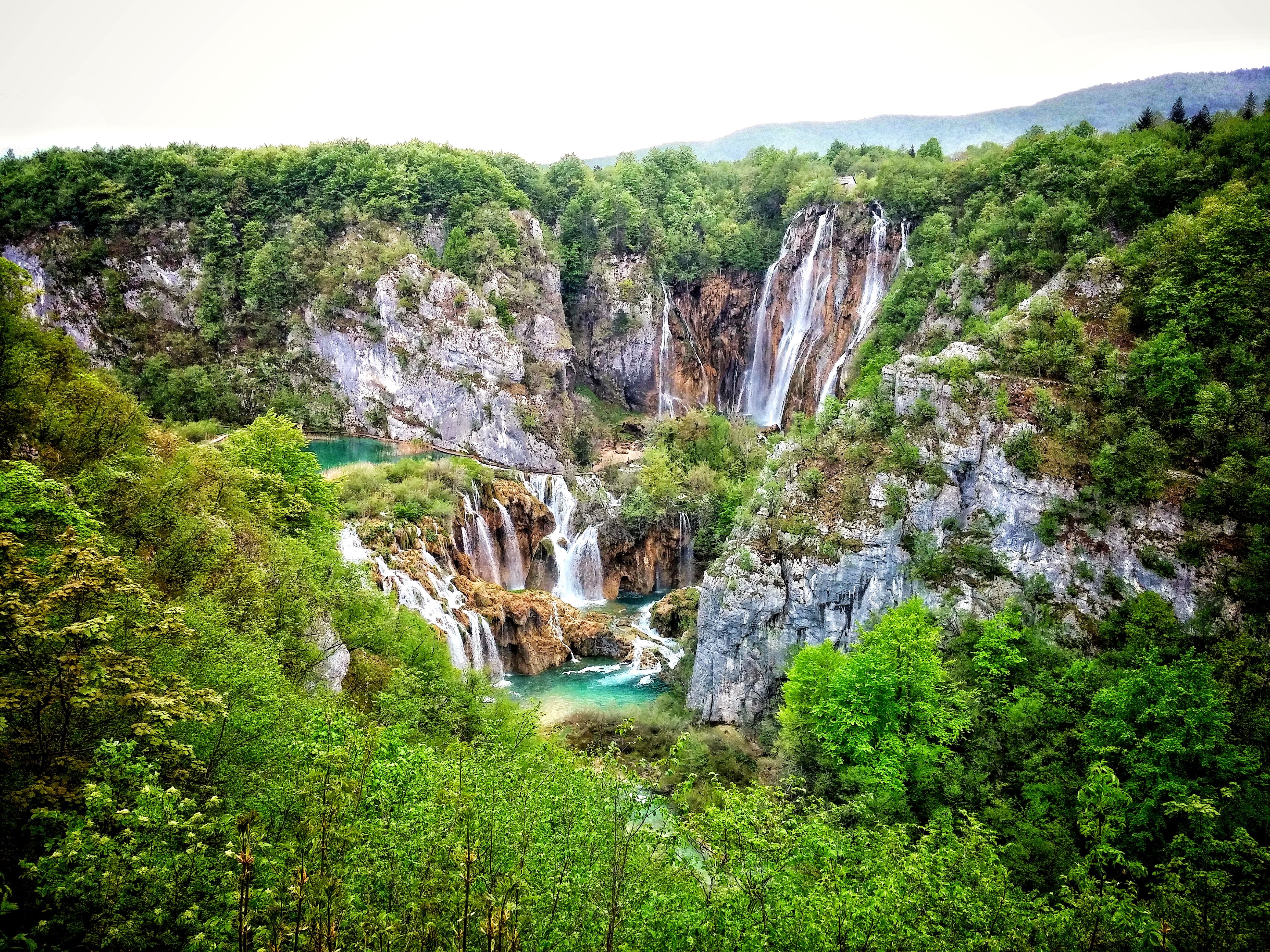 4K Plitvice Lakes Waterfalls in Croatia HD Wallpaper