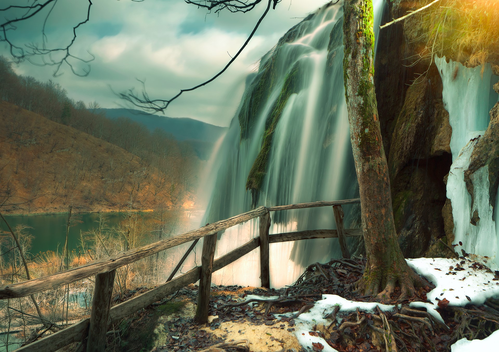 Plitvice Lakes National Park, Croatia HD Wallpaper