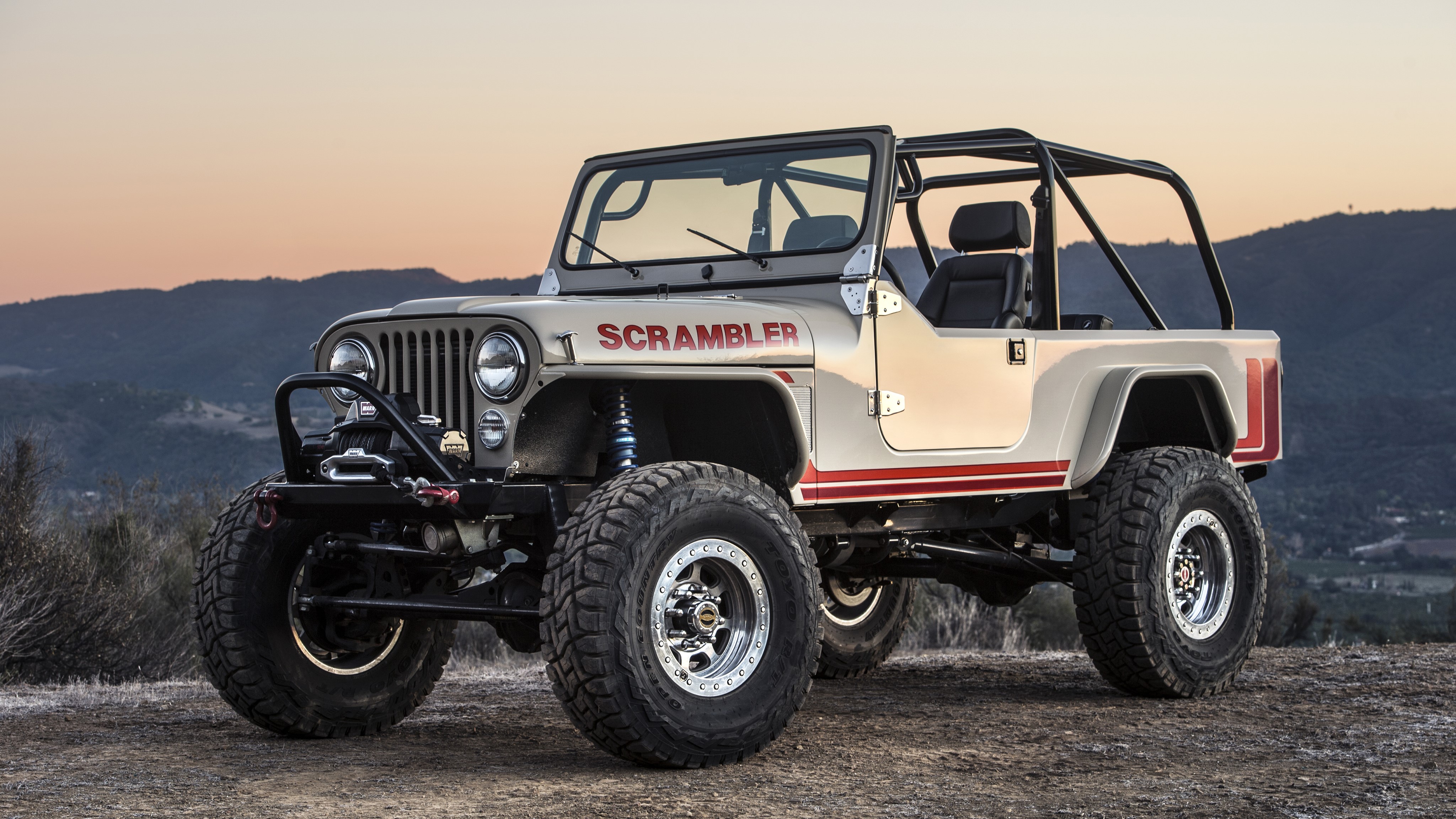 Jeep CJ-8 Scrambler off-road vehicle HD Wallpaper
