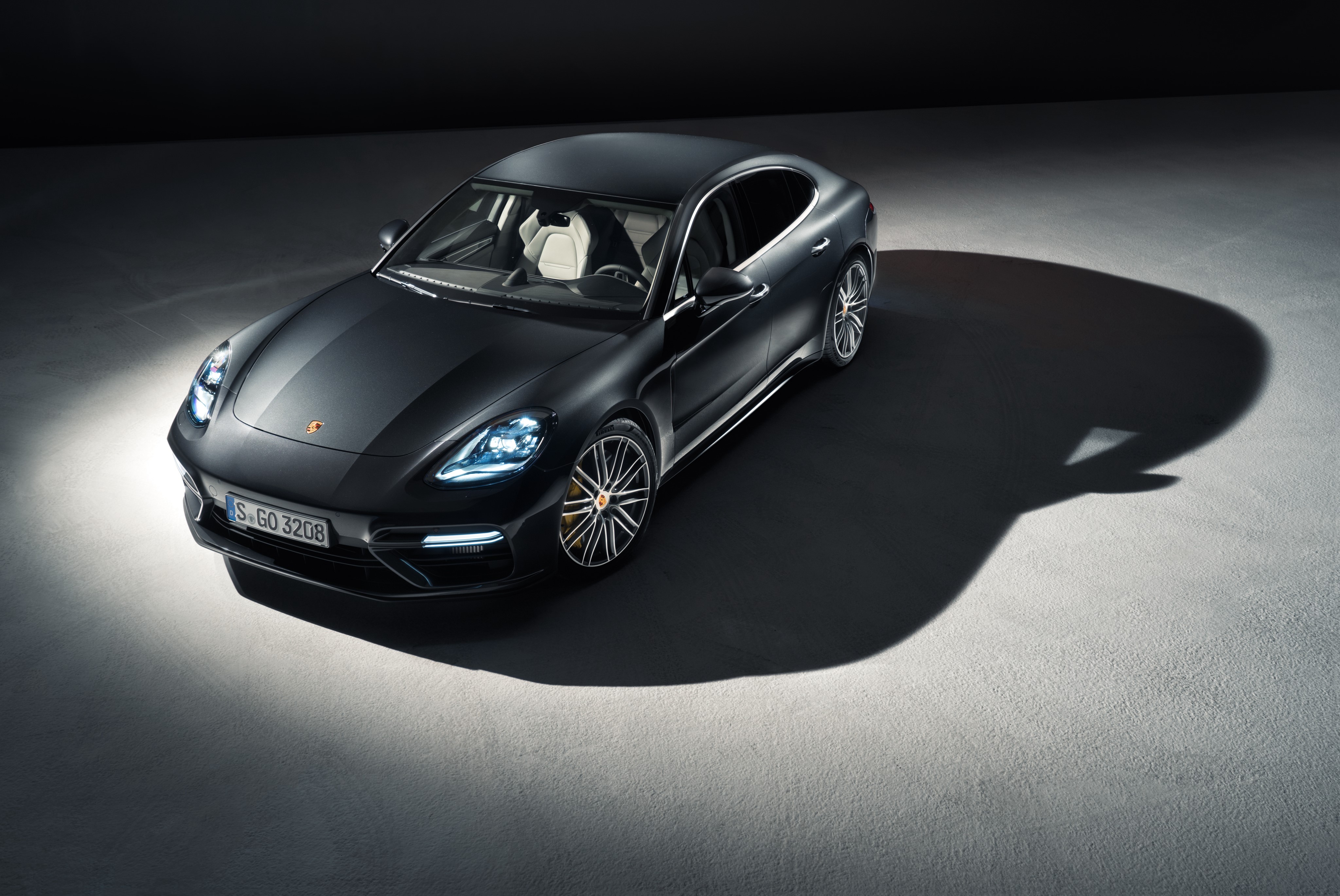 4K Porsche Panamera HD Wallpaper