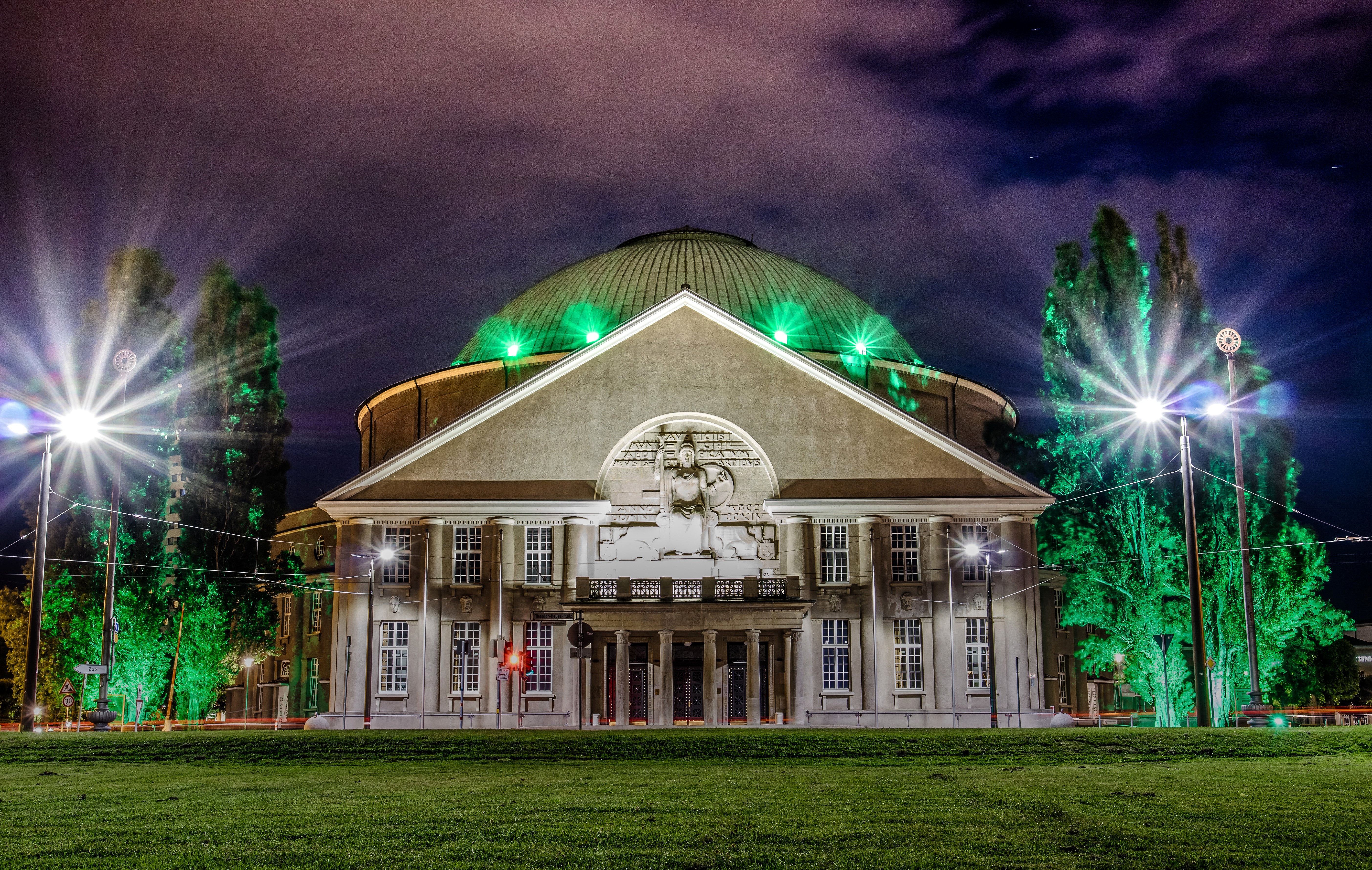 Hannover Congress Centrum at Night with Street Lights HD Wallpaper