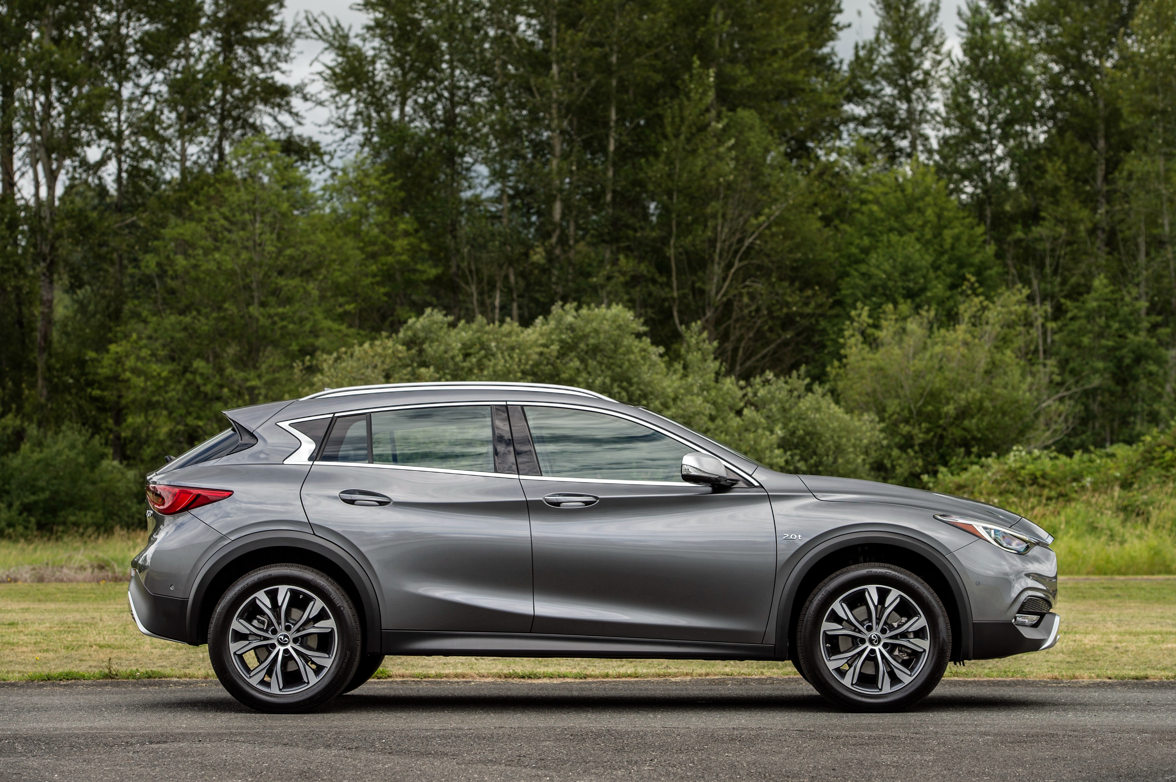 2017 Infiniti QX30 2.0t AWD Grey Side HD Wallpaper