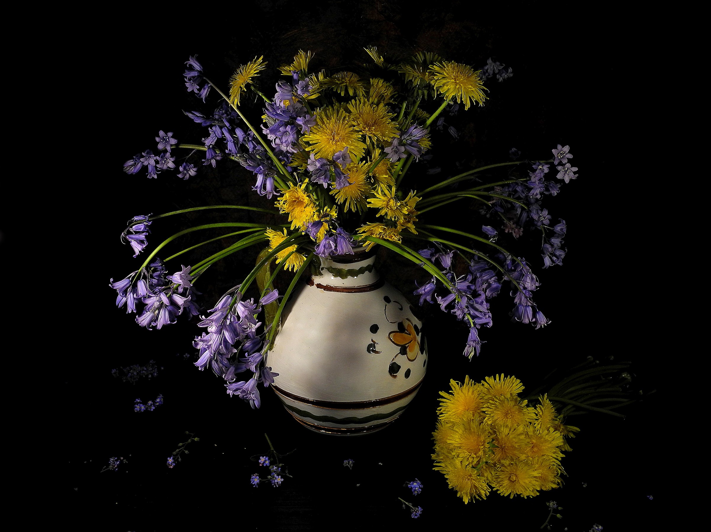 Bouquet of Dandelions and Bluebells in a Vase HD Wallpaper