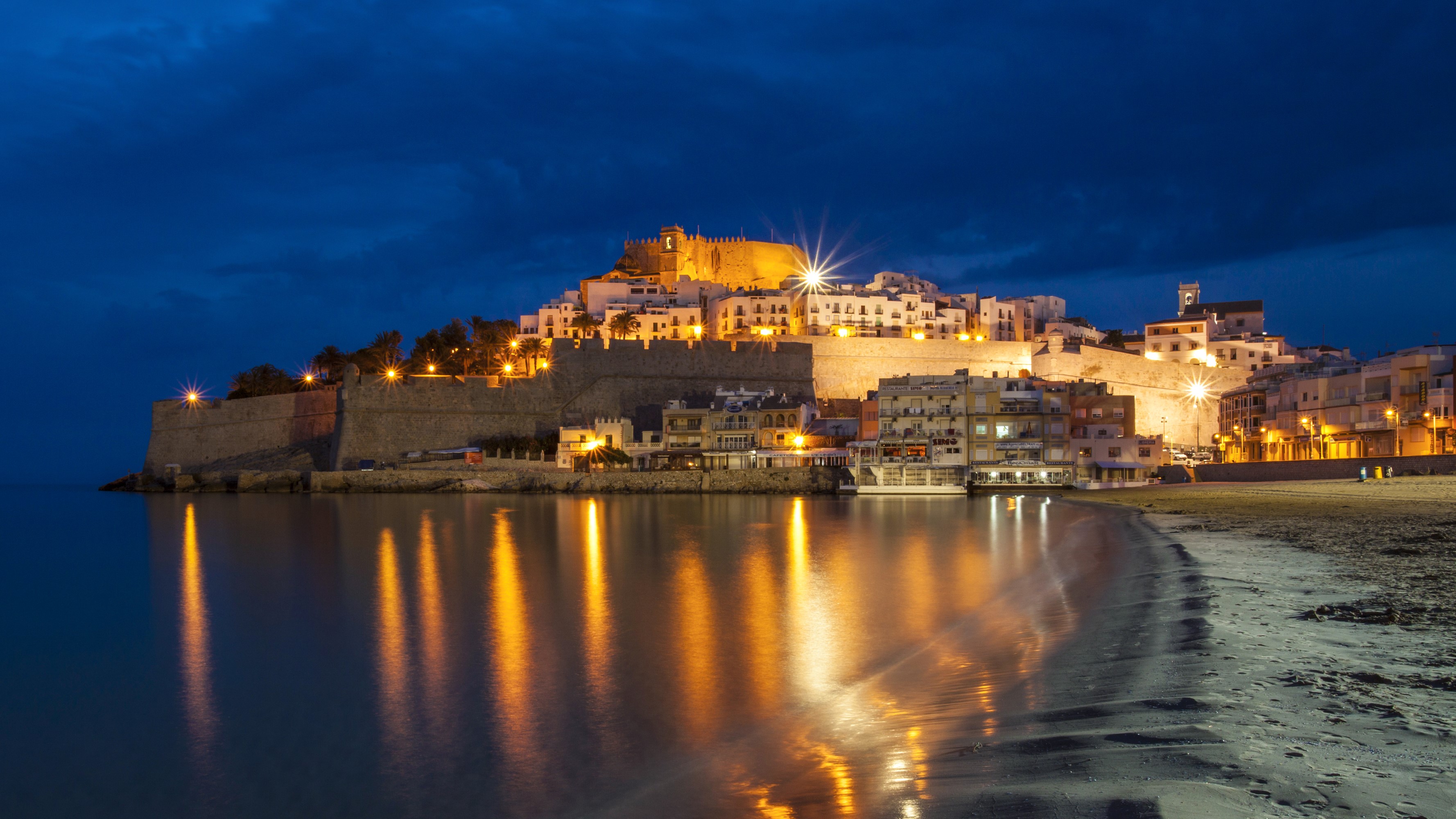 Peniscola Castellon at Night with Reflections HD Wallpaper