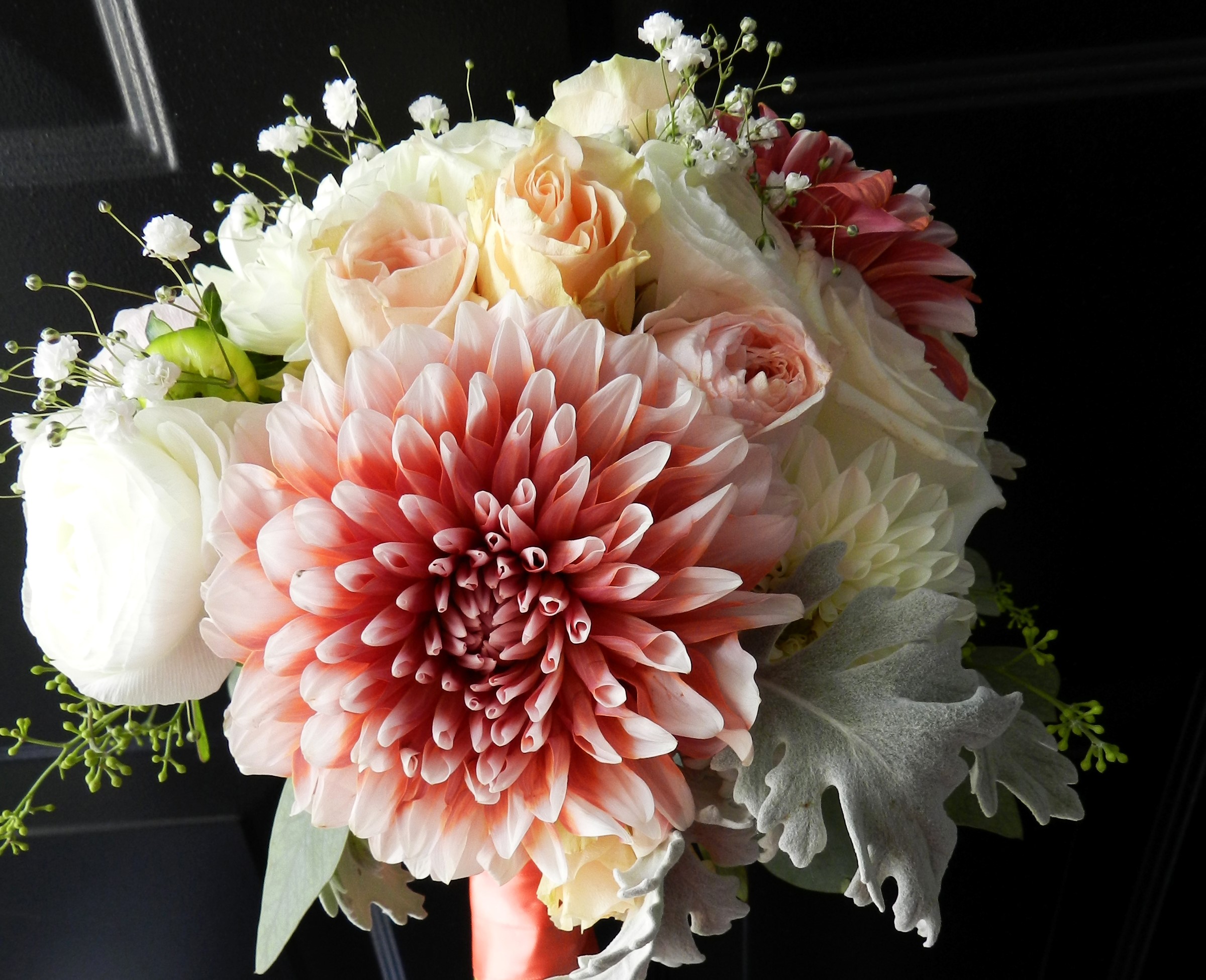 Bouquet of Roses and Dahlias HD Wallpaper