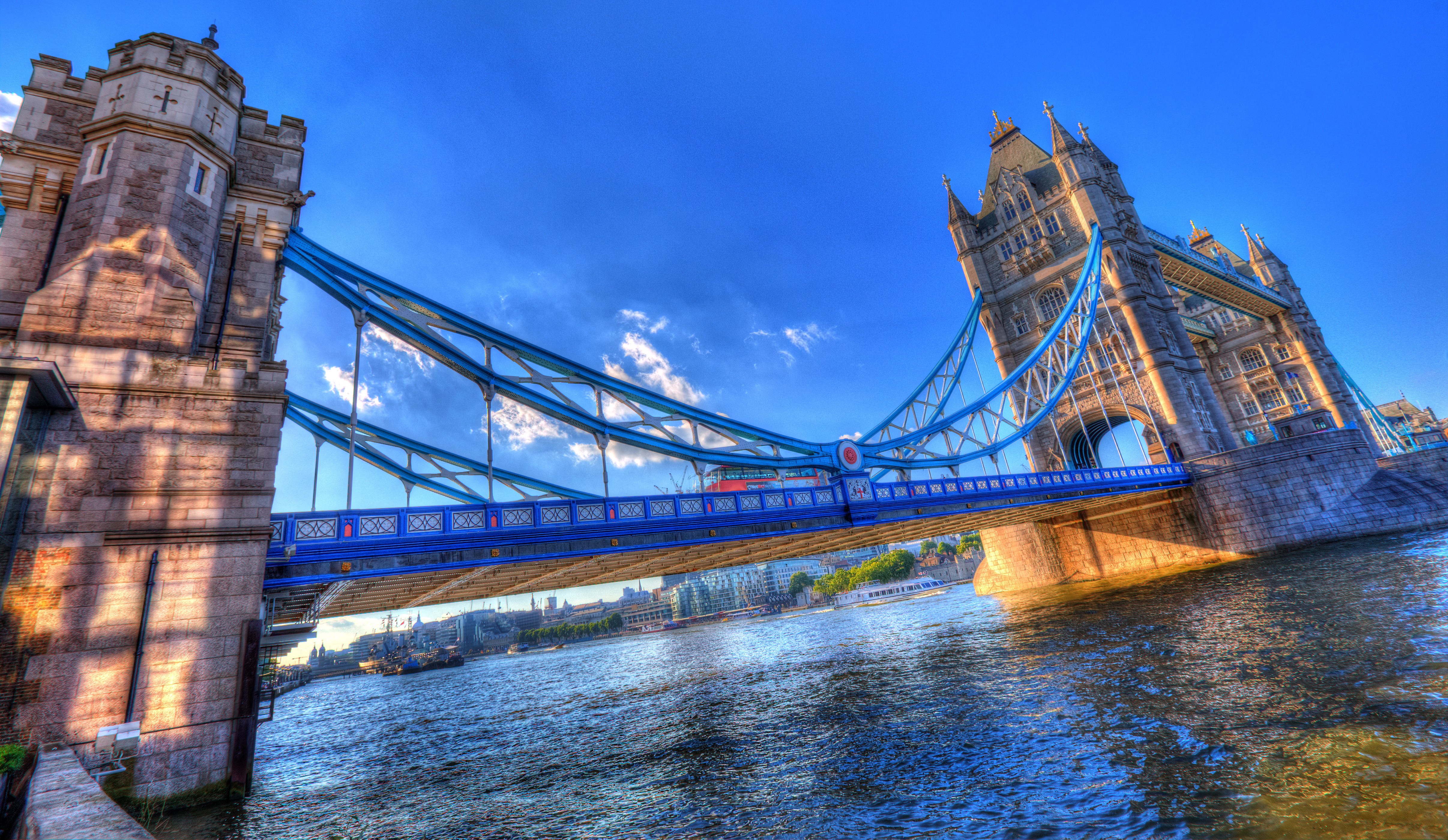 4K Tower Bridge over River Thames in London HD Wallpaper