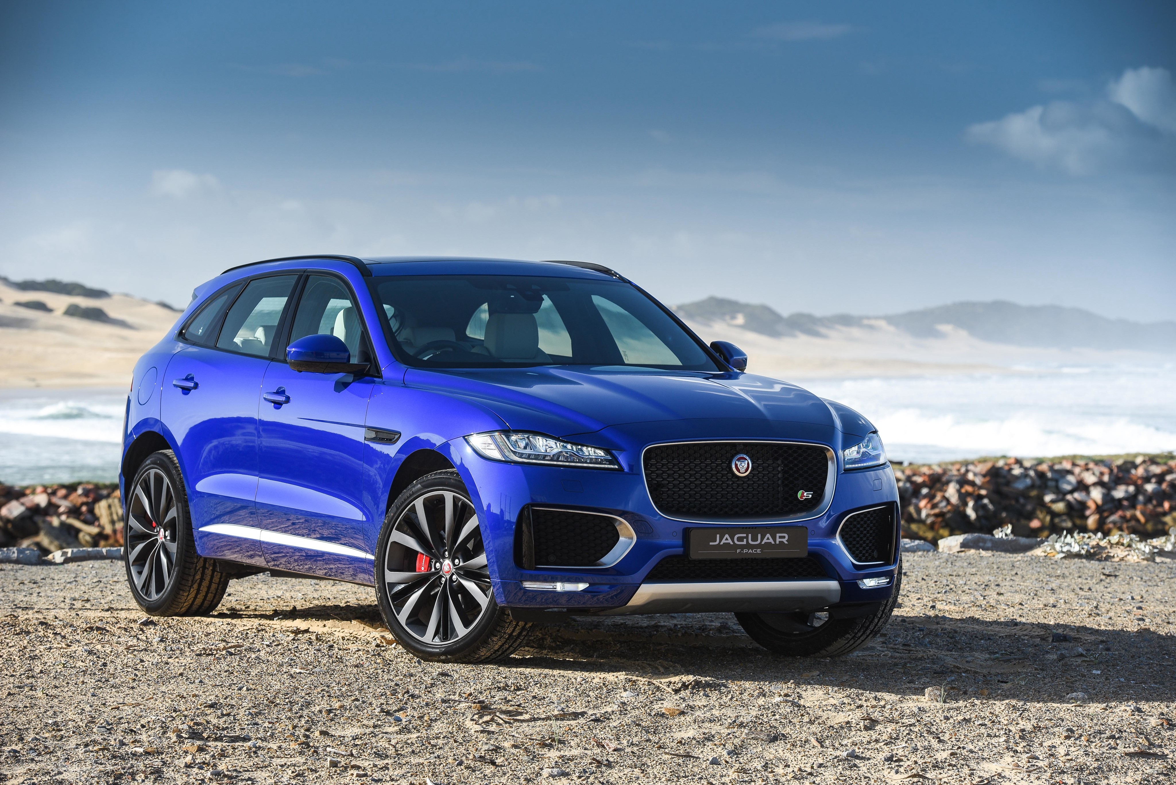 2016 Jaguar F-Pace S 35t AWD HD Wallpaper