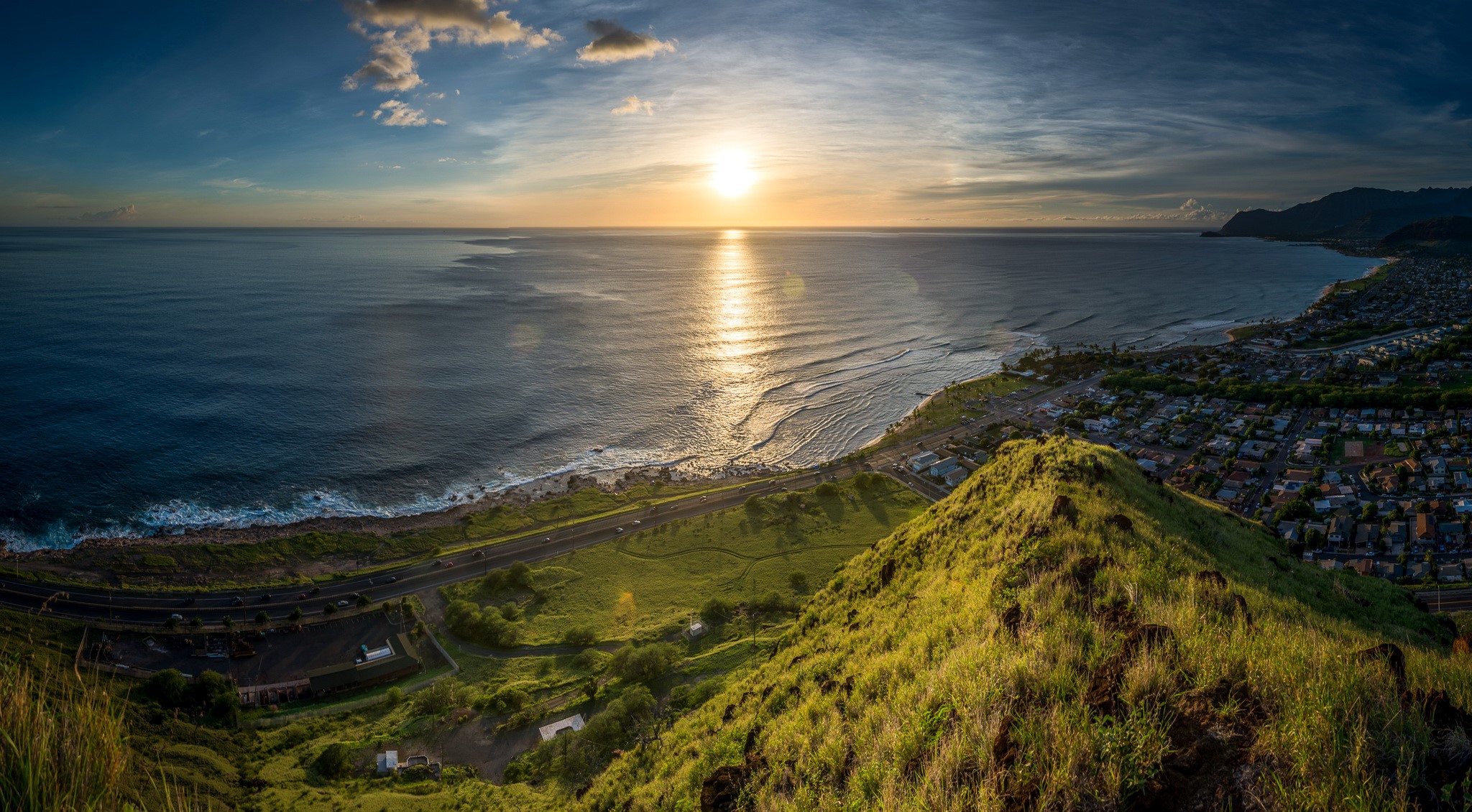 Sunset over the ocean coast of Hawaii, USA HD Wallpaper