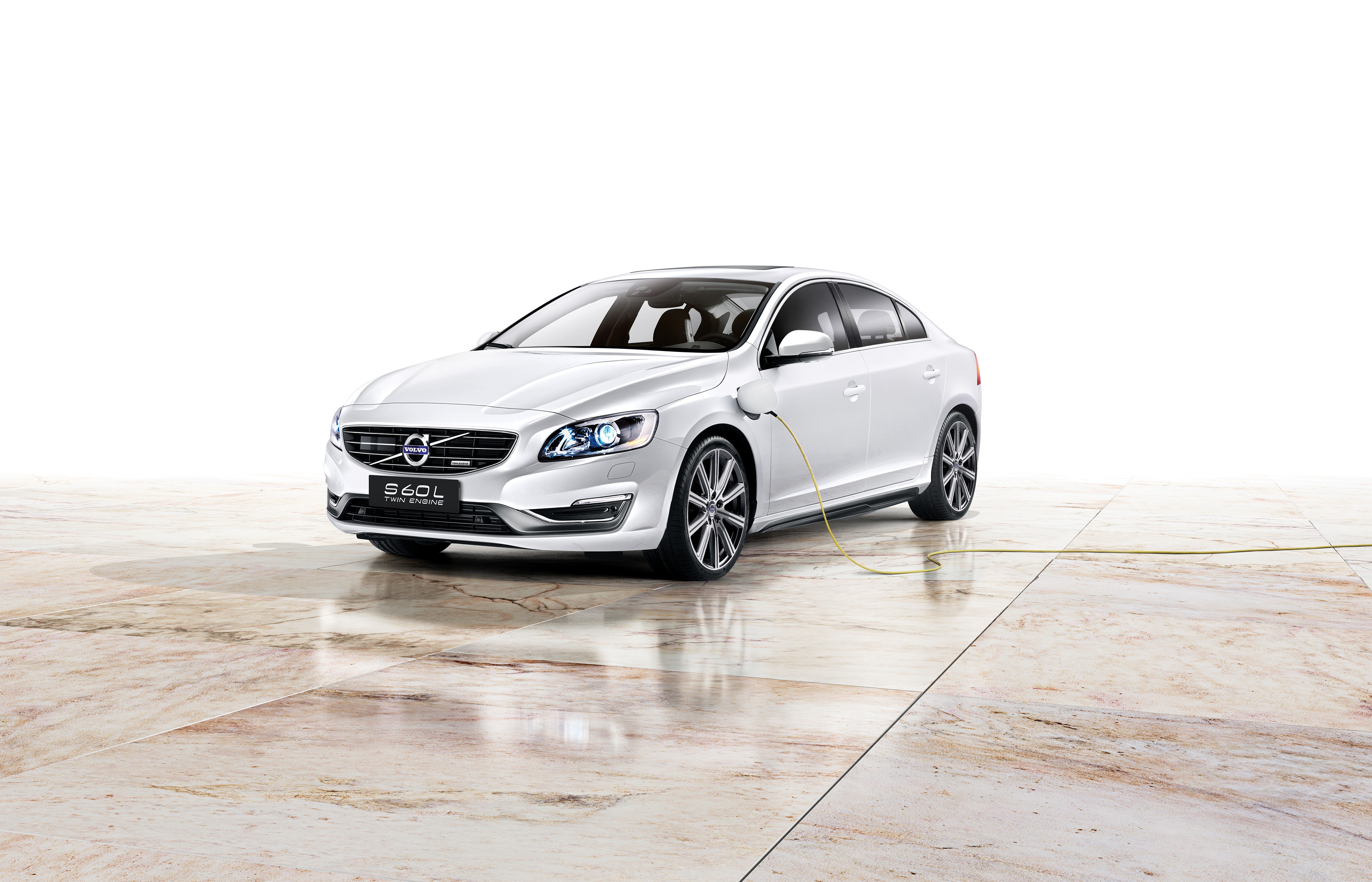 4K 2015 Volvo S60L Twin Engine HD Wallpaper