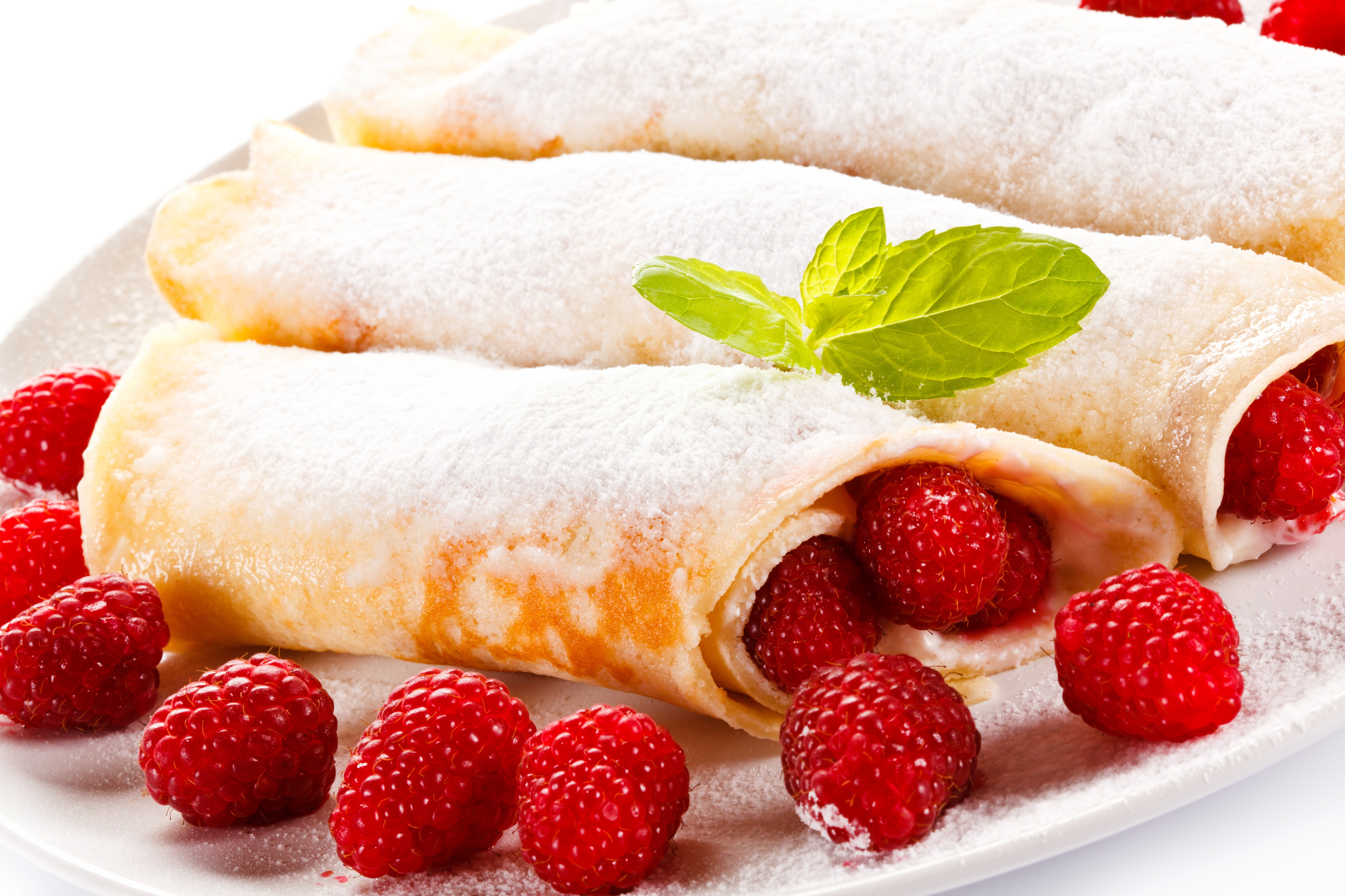 Raspberry Pancakes with Powdered Sugar HD Wallpaper