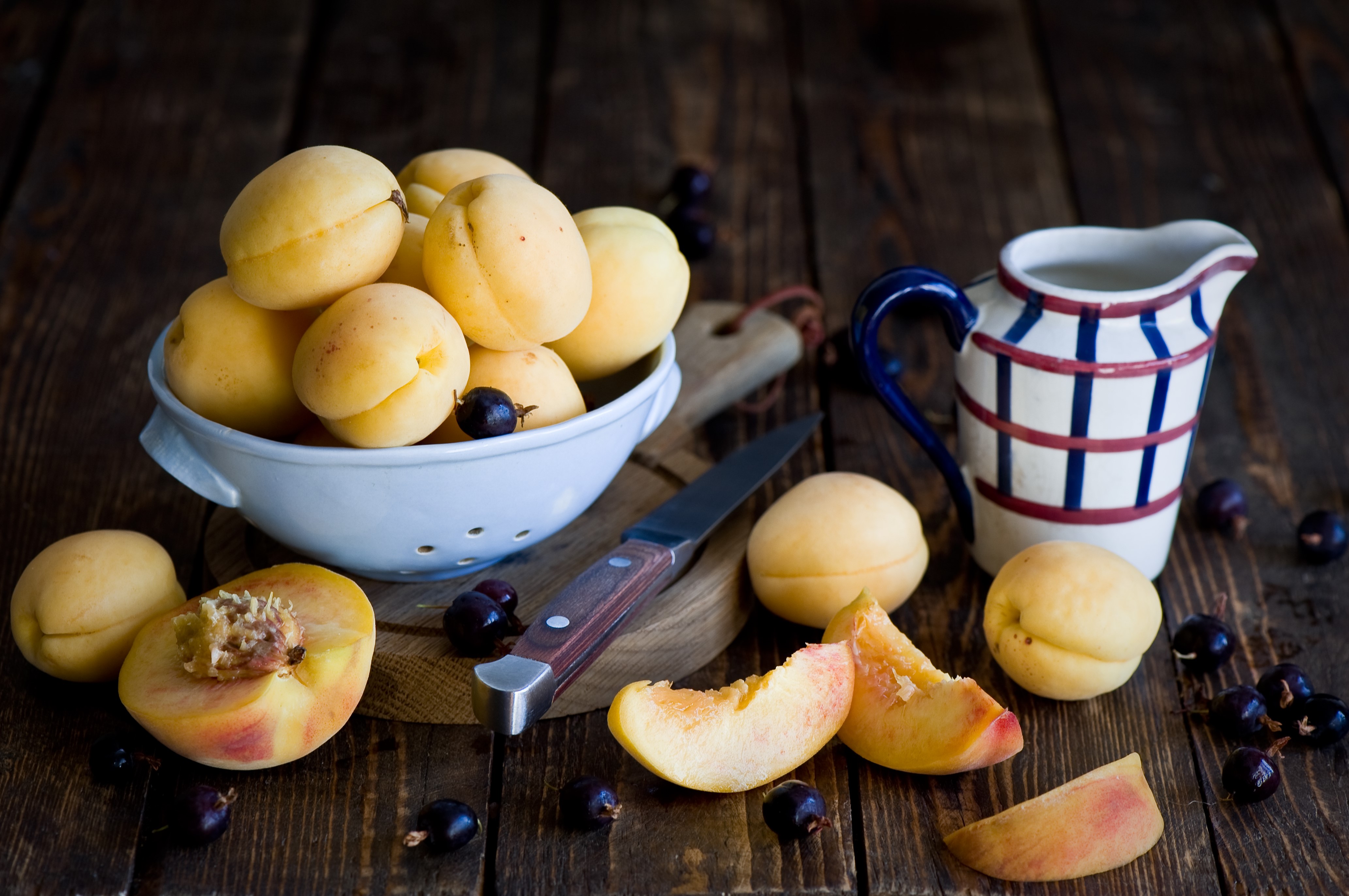 Apricots and Currants with a Knife and Jug HD Wallpaper