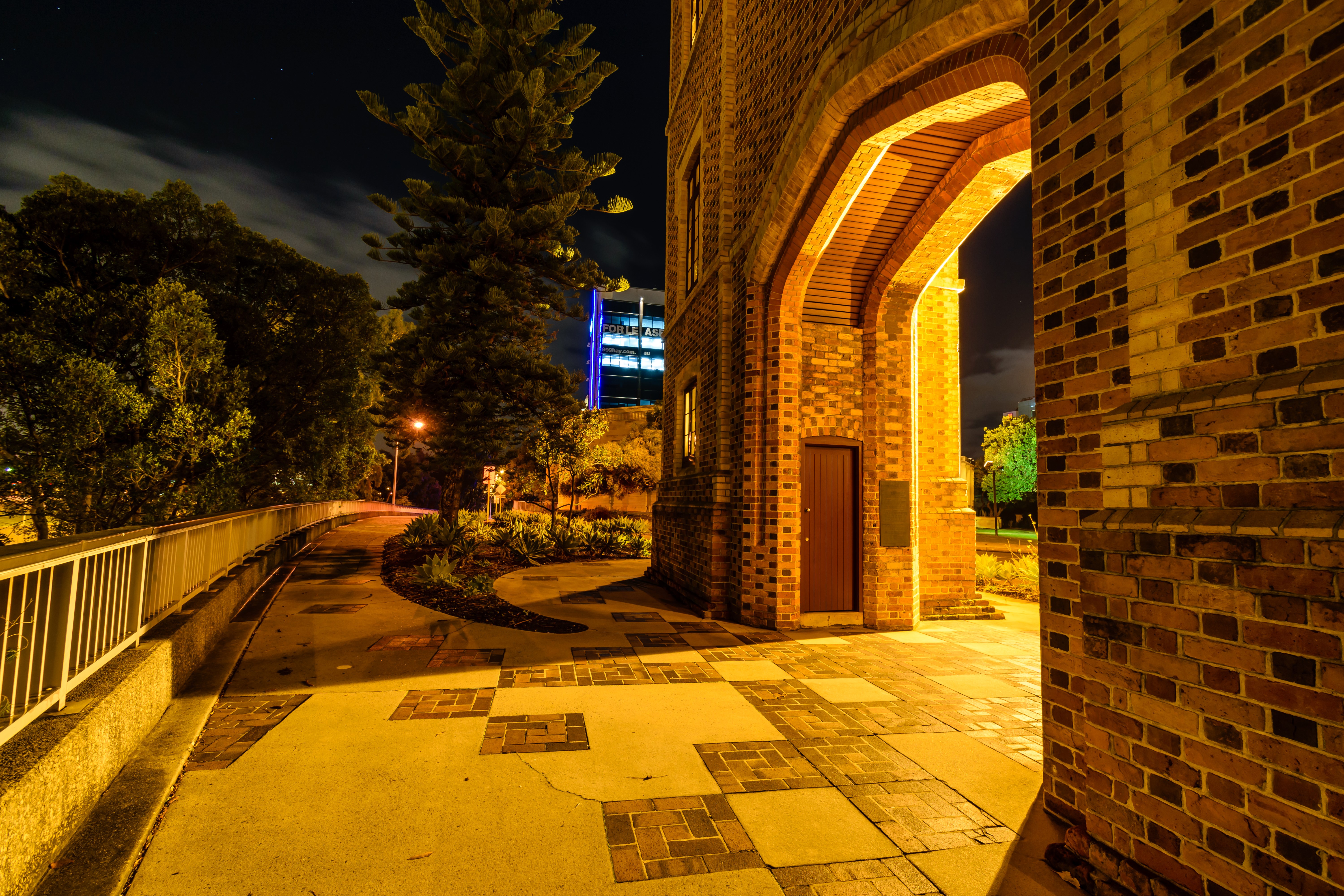 Brick Archway and Pathway at Night in Perth, Australia HD Wallpaper