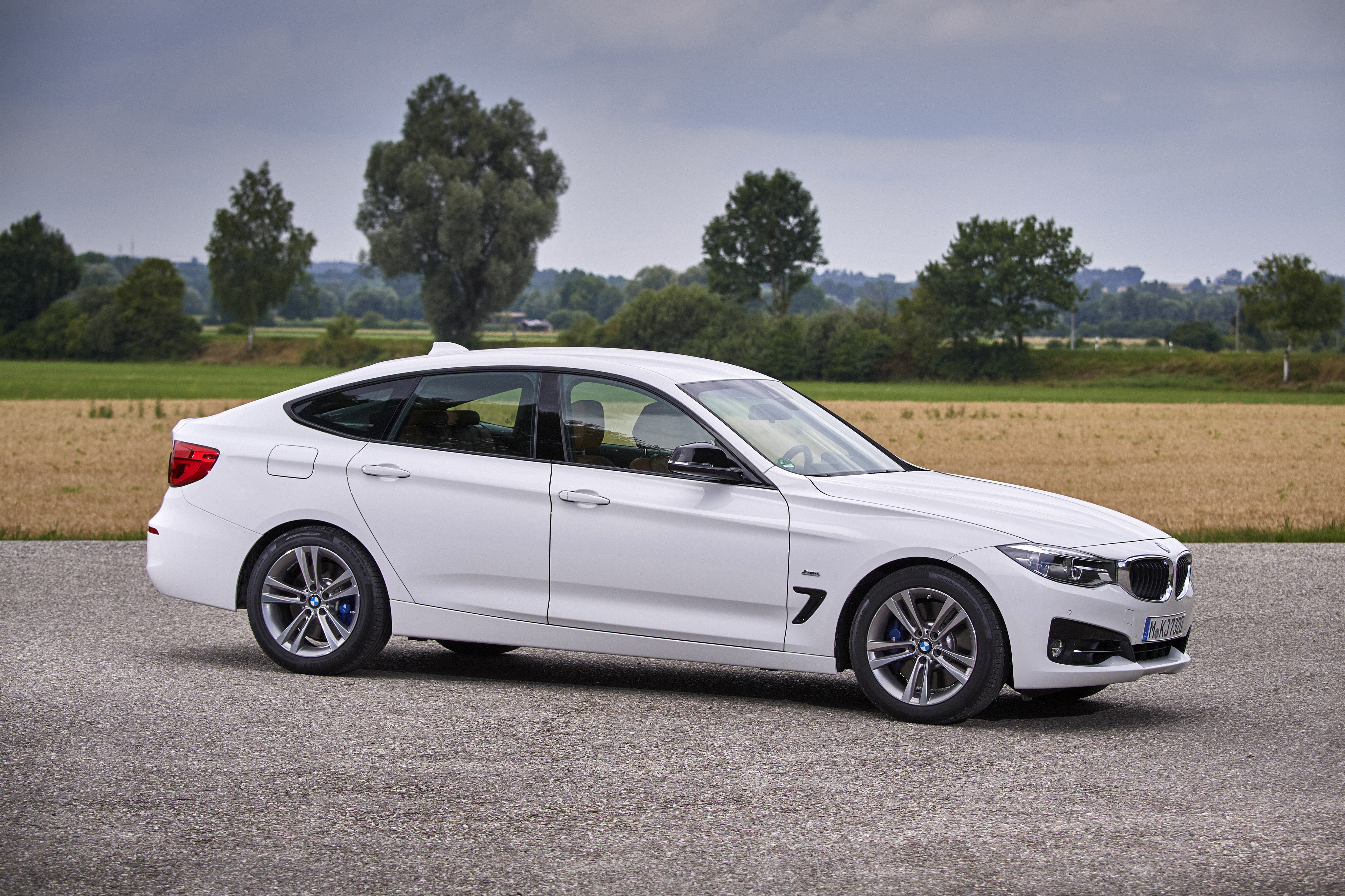 White 2016 BMW 340i Gran Turismo Sport Line HD Wallpaper