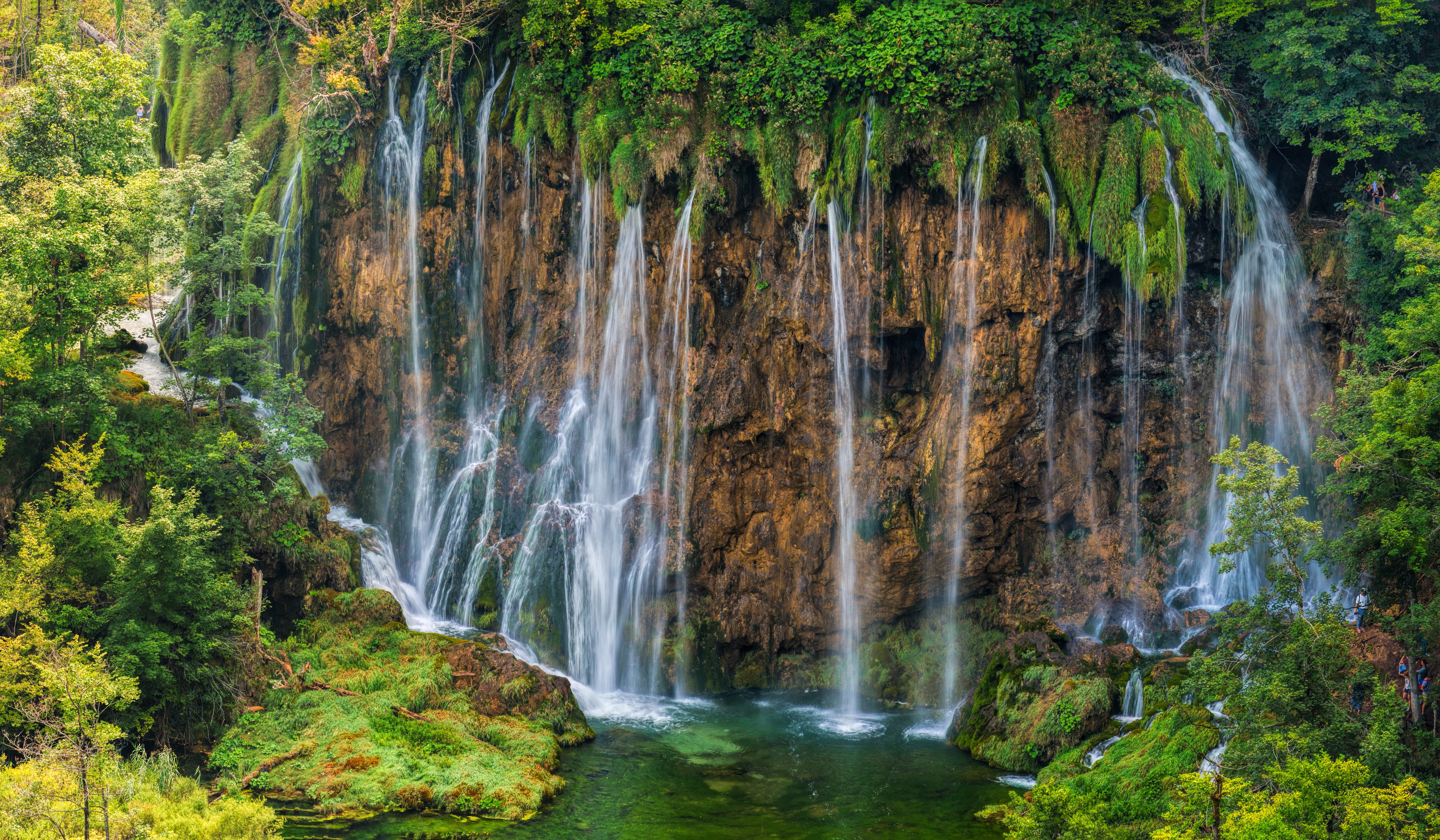 Waterfalls at Plitvice National Park, Croatia HD Wallpaper