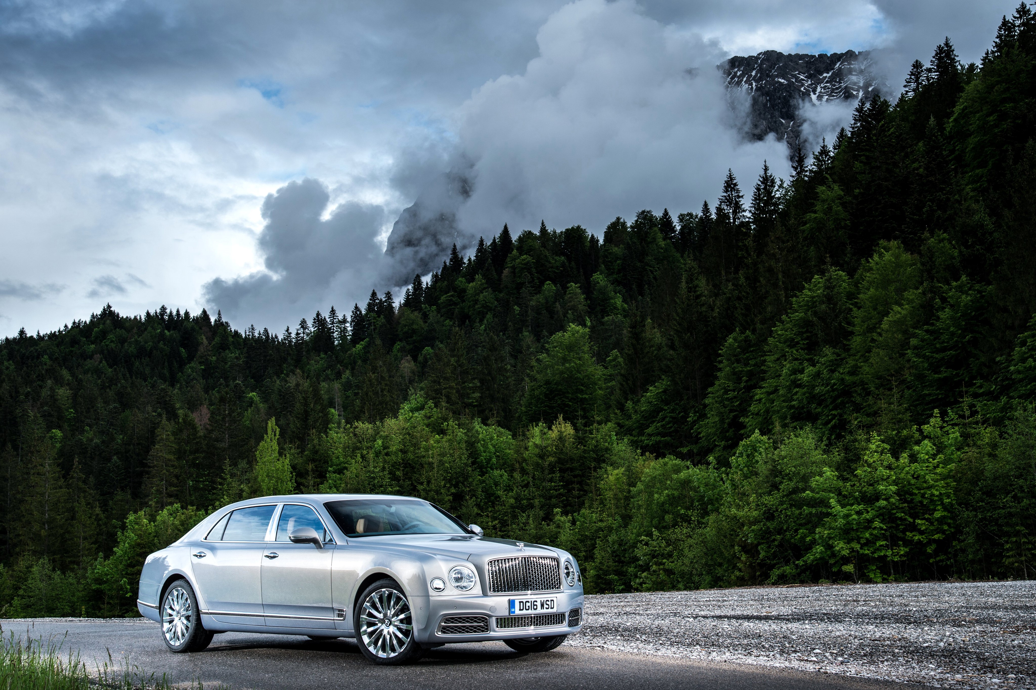 2016 Bentley Mulsanne Extended Wheelbase 4K HD Wallpaper