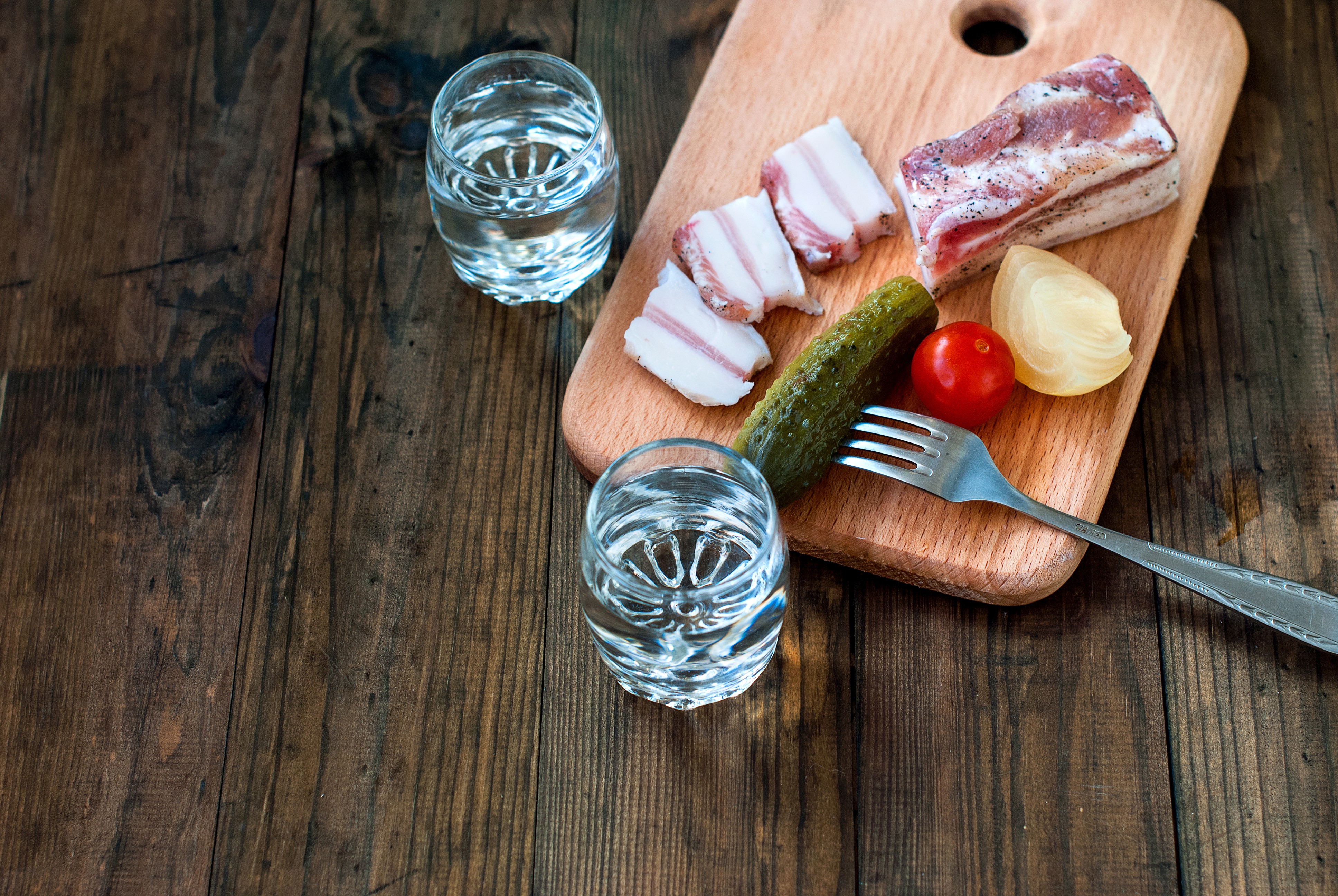 Vodka with Salo, Cucumbers, Tomatoes, and Onion HD Wallpaper