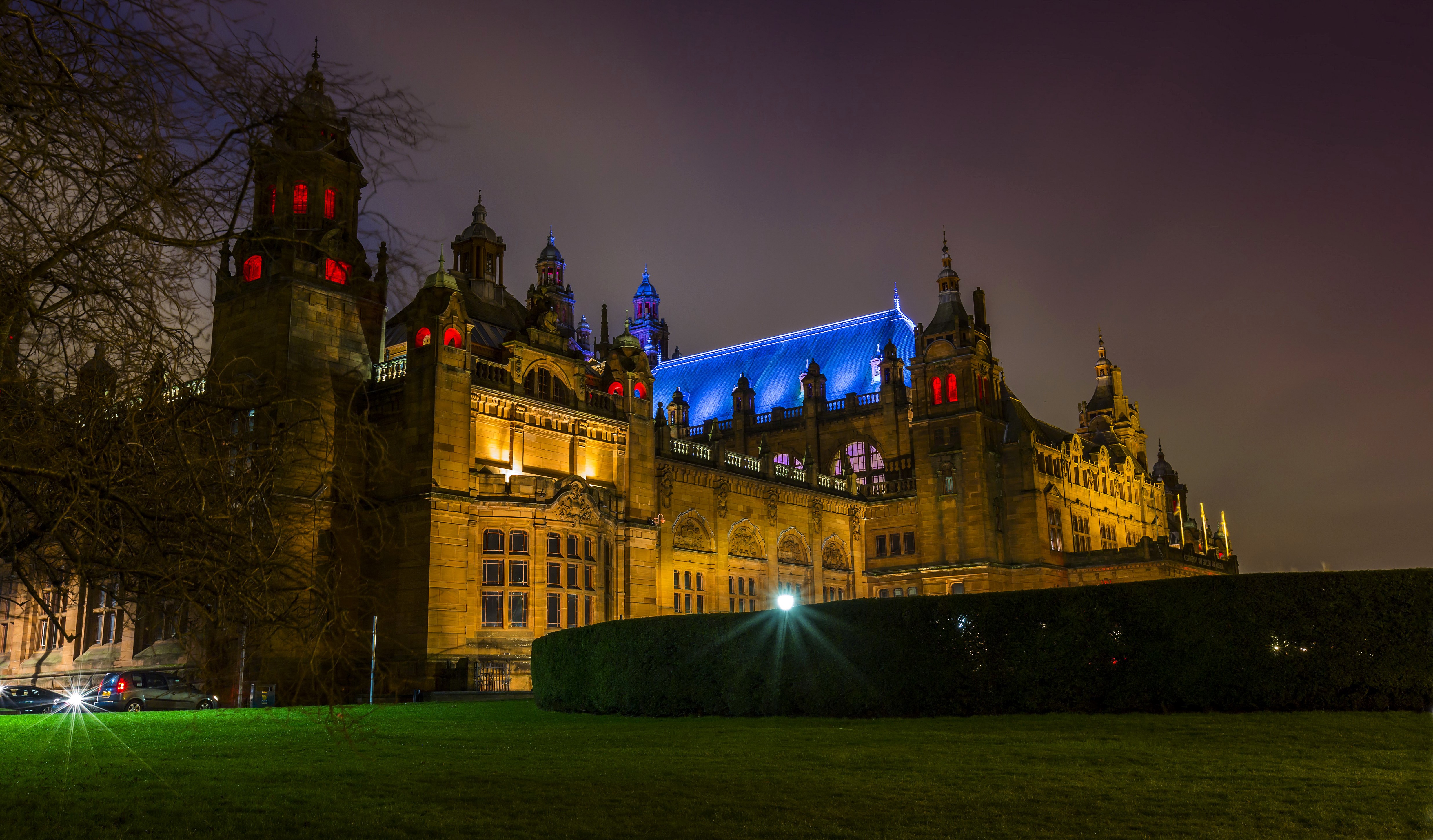 Kelvingrove Museum at Night, Glasgow, Scotland HD Wallpaper