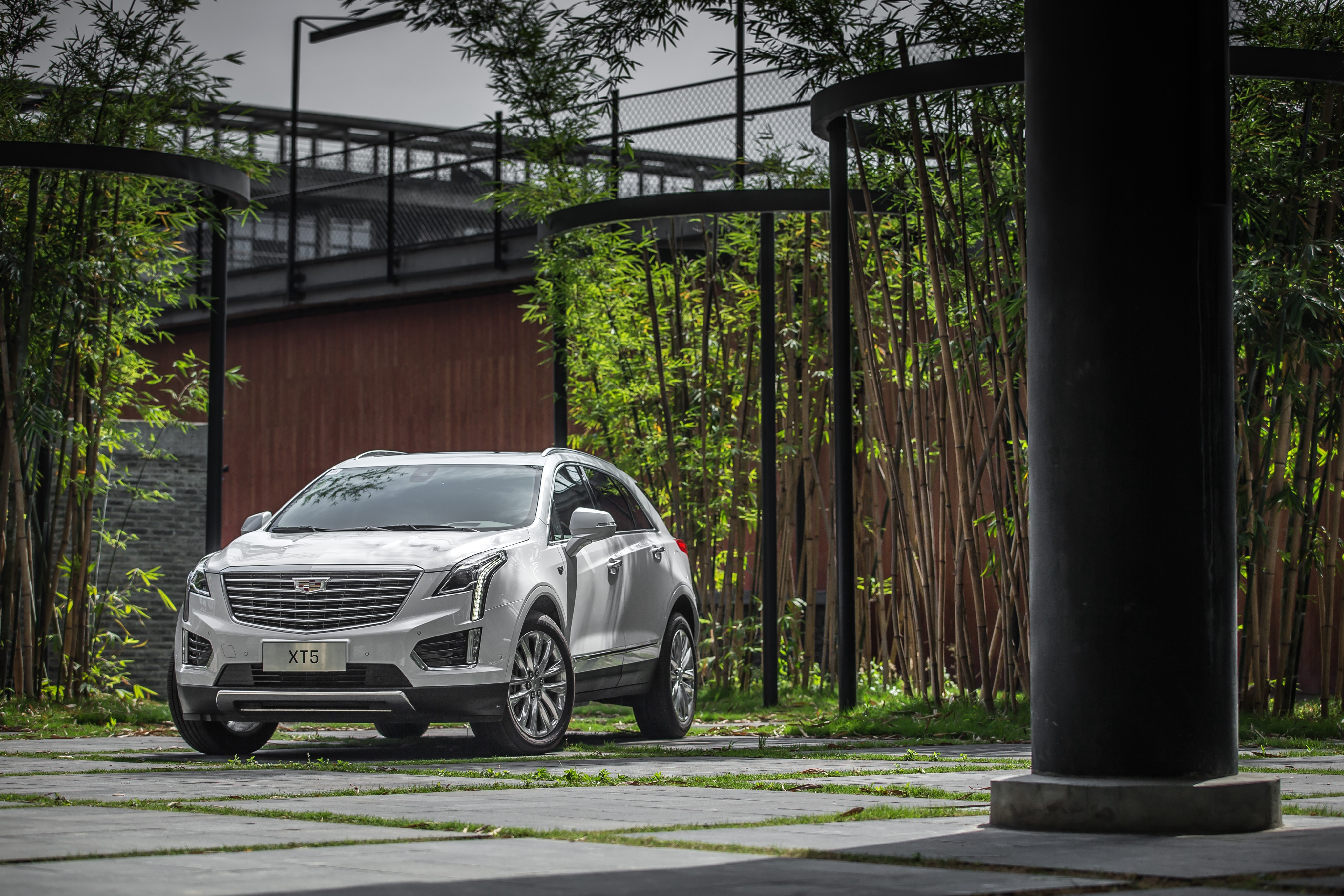 2016 Cadillac XT5 HD Wallpaper