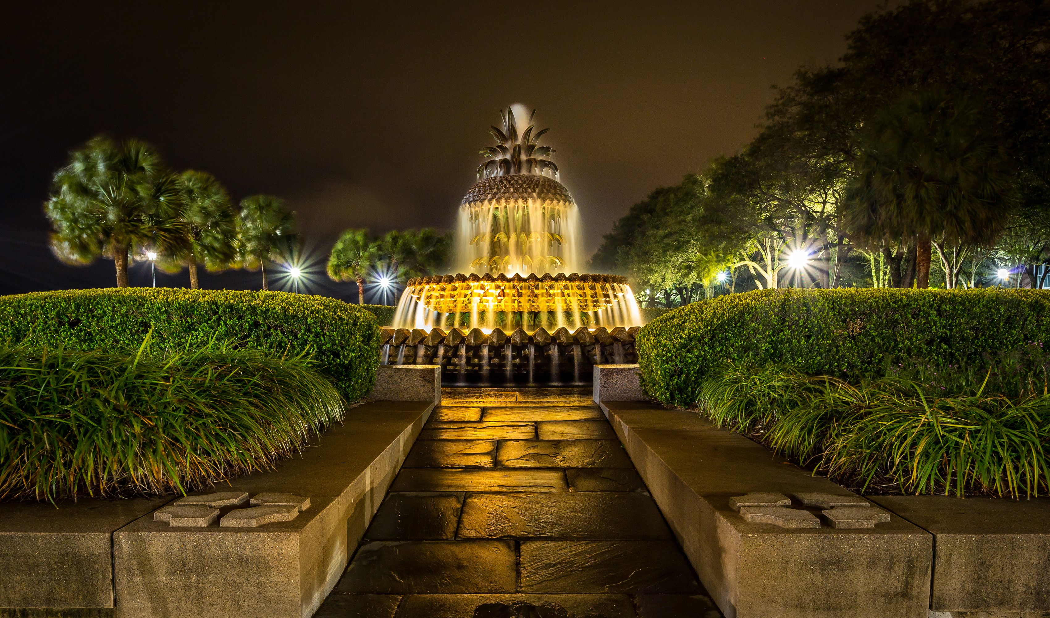 Charleston Pineapple Fountain at Night HD Wallpaper