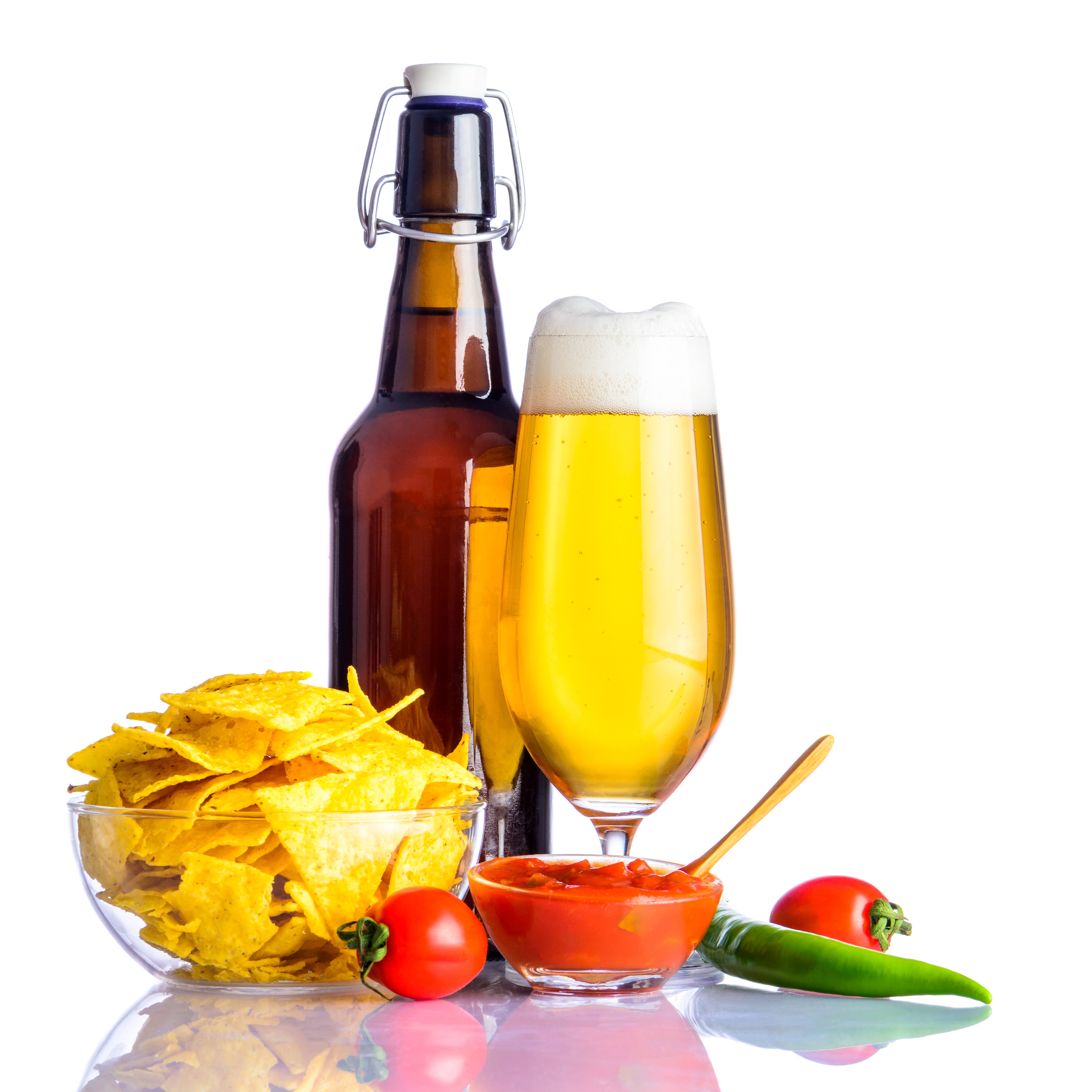 Beer bottle and glass with chips and salsa HD Wallpaper