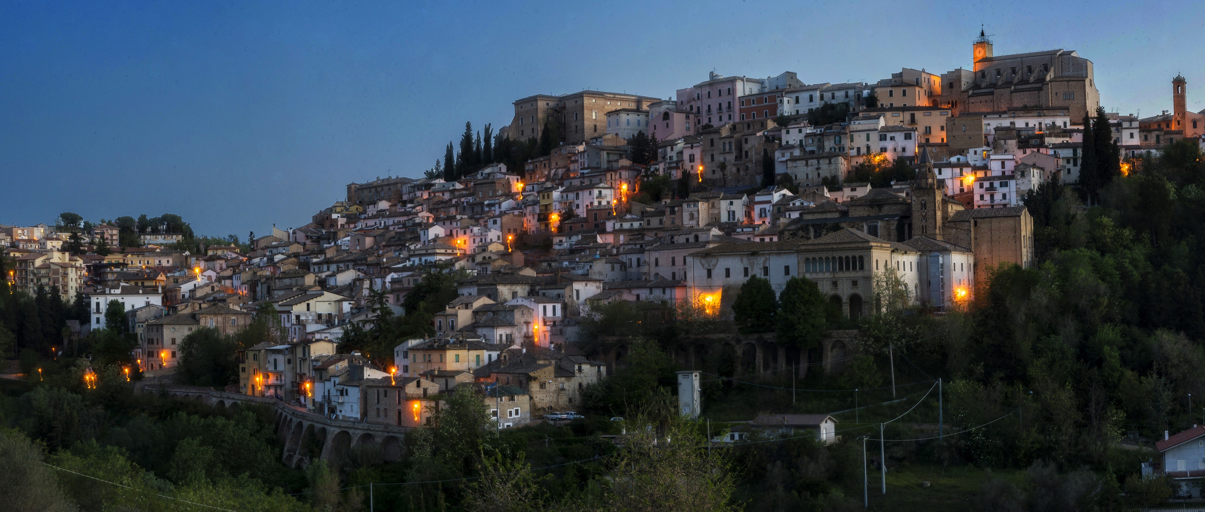 Loreto Aprutino, Italy at Night HD Wallpaper