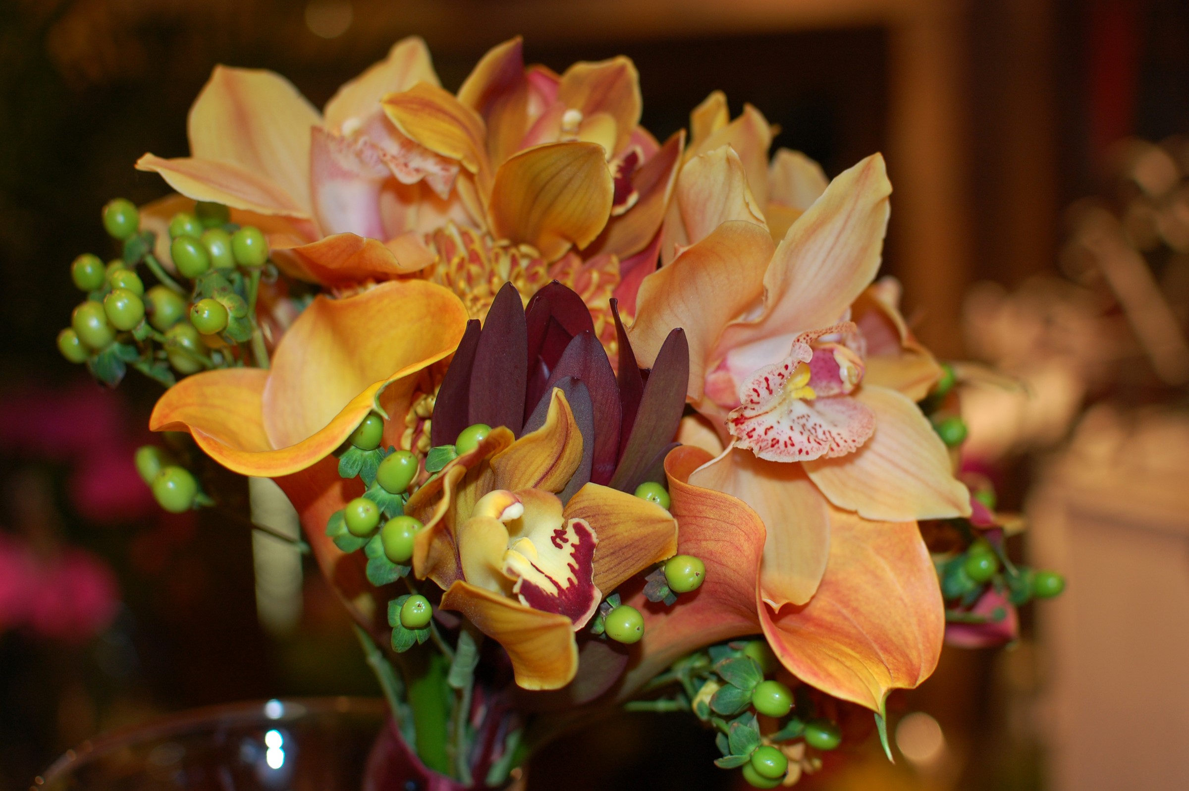 Orange and yellow orchids and calla lilies bouquet HD Wallpaper