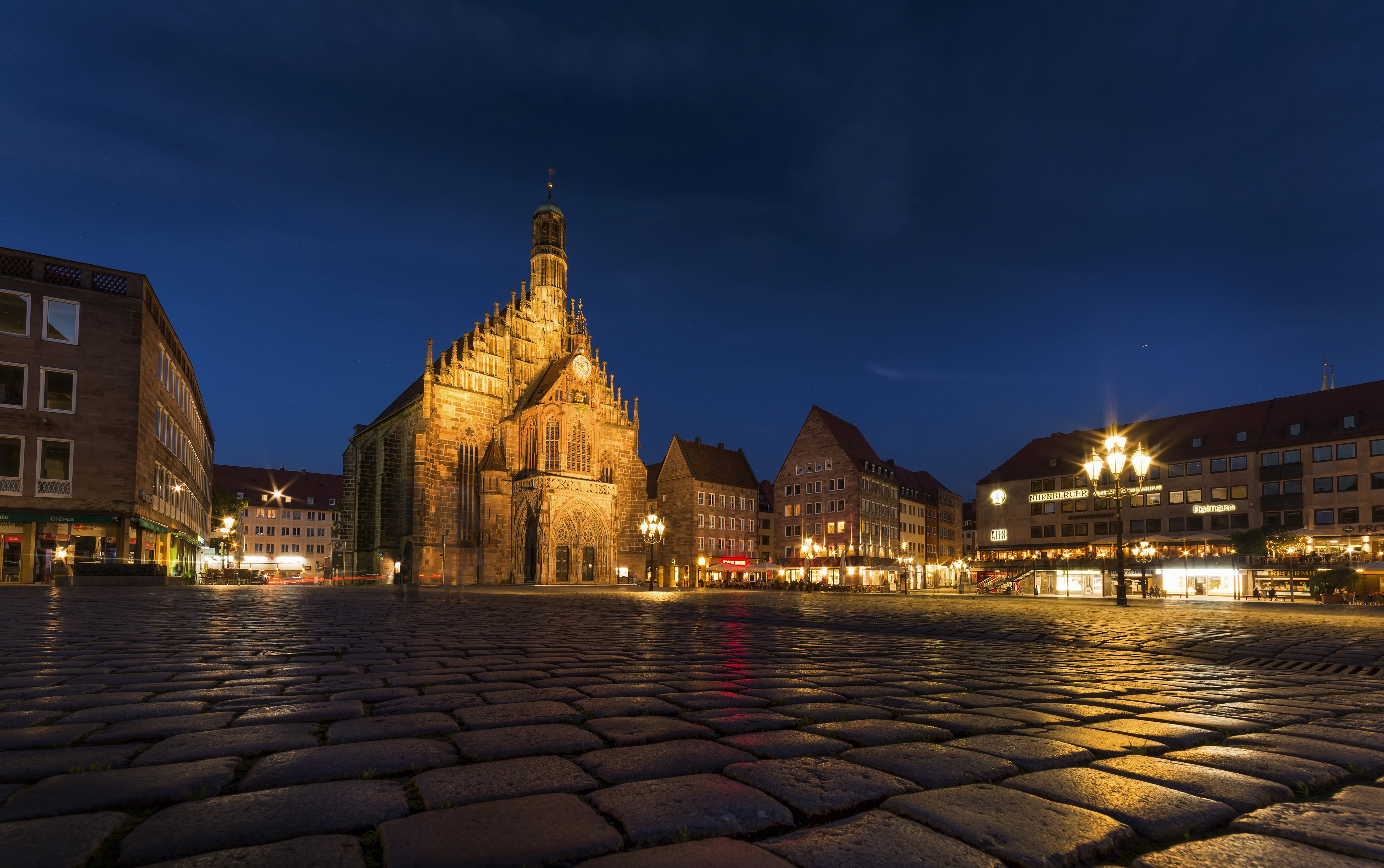 Nuremberg Town Square at Night HD Wallpaper