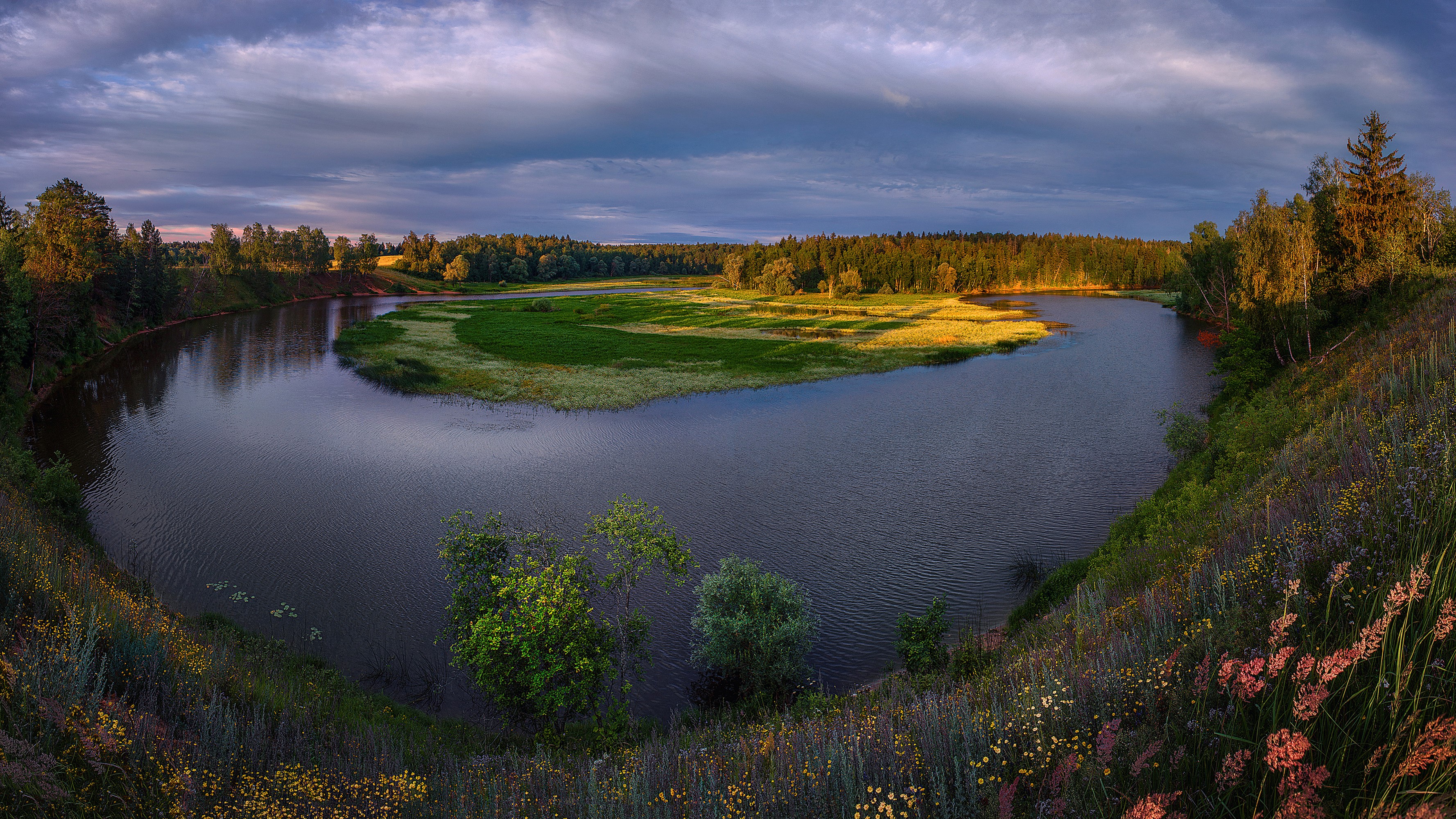 River bend through forests and meadows in Russia HD Wallpaper