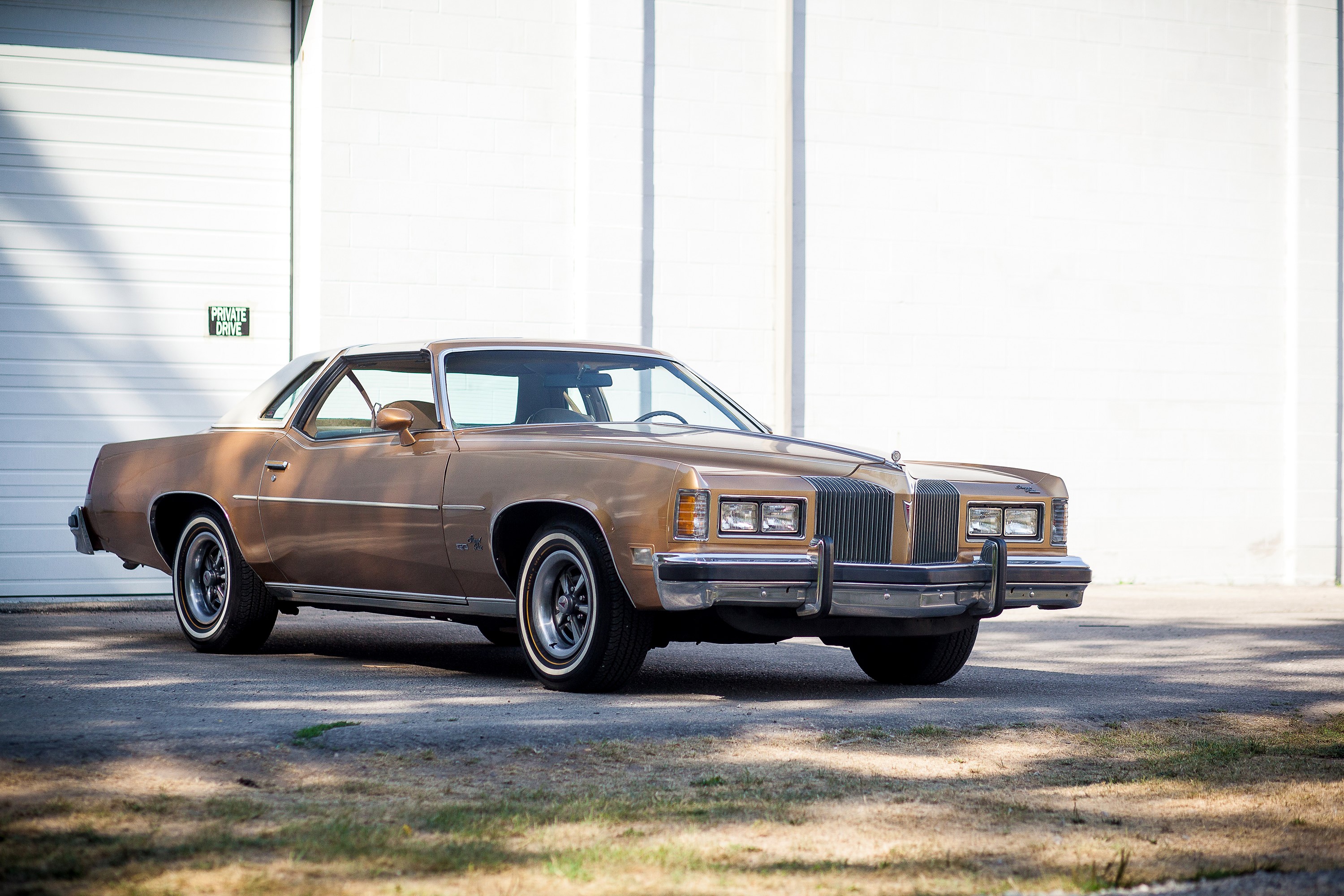1976 Pontiac Grand Prix LJ 50th Anniversary HD Wallpaper