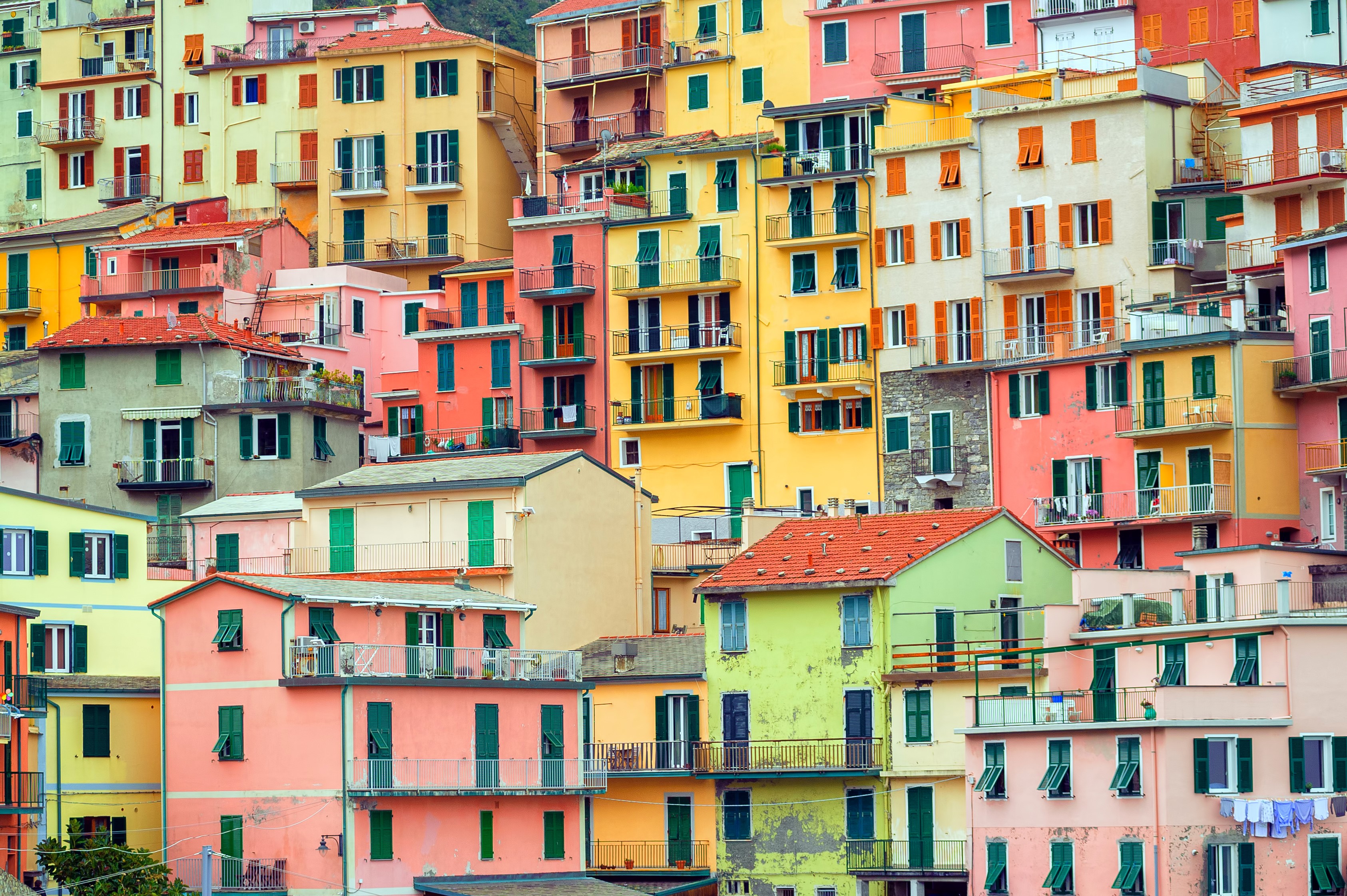 Colorful houses in Cinque Terre, Liguria, Italy HD Wallpaper