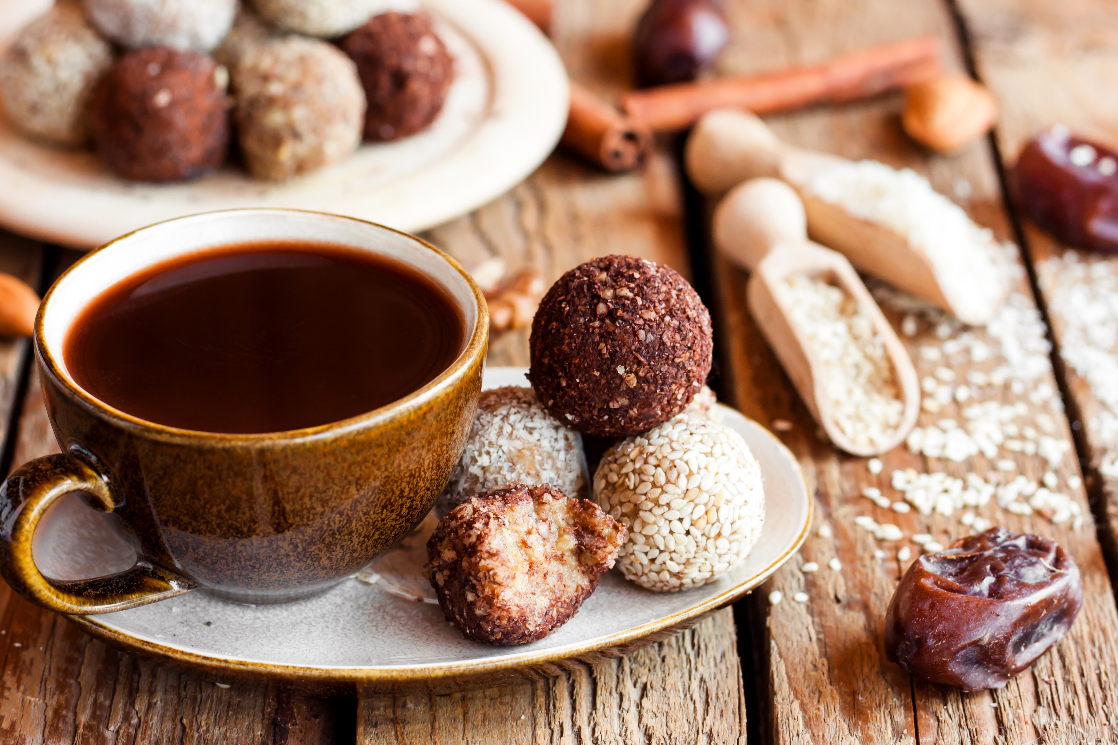 Coffee cup with sweets and ingredients HD Wallpaper