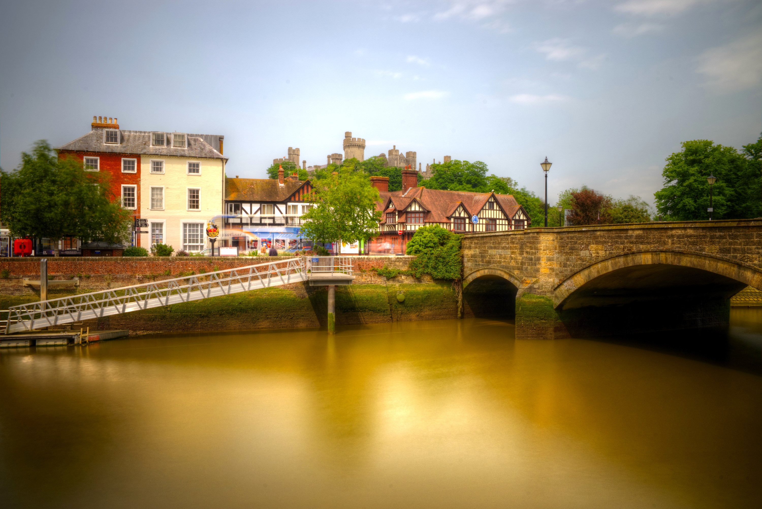Arundel Castle and River with Bridge and Houses HD Wallpaper