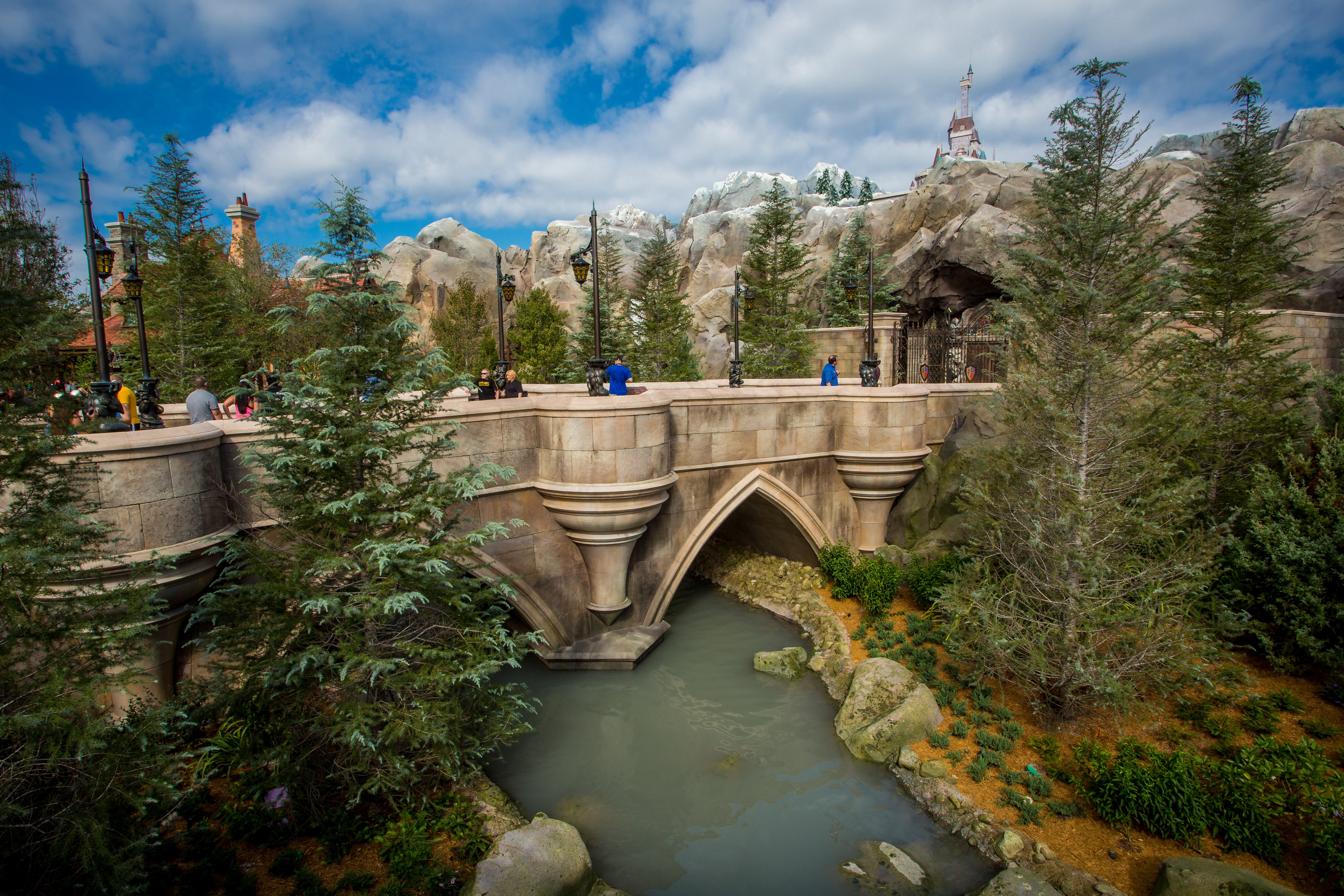 Bridge over water at Disneyland HD Wallpaper
