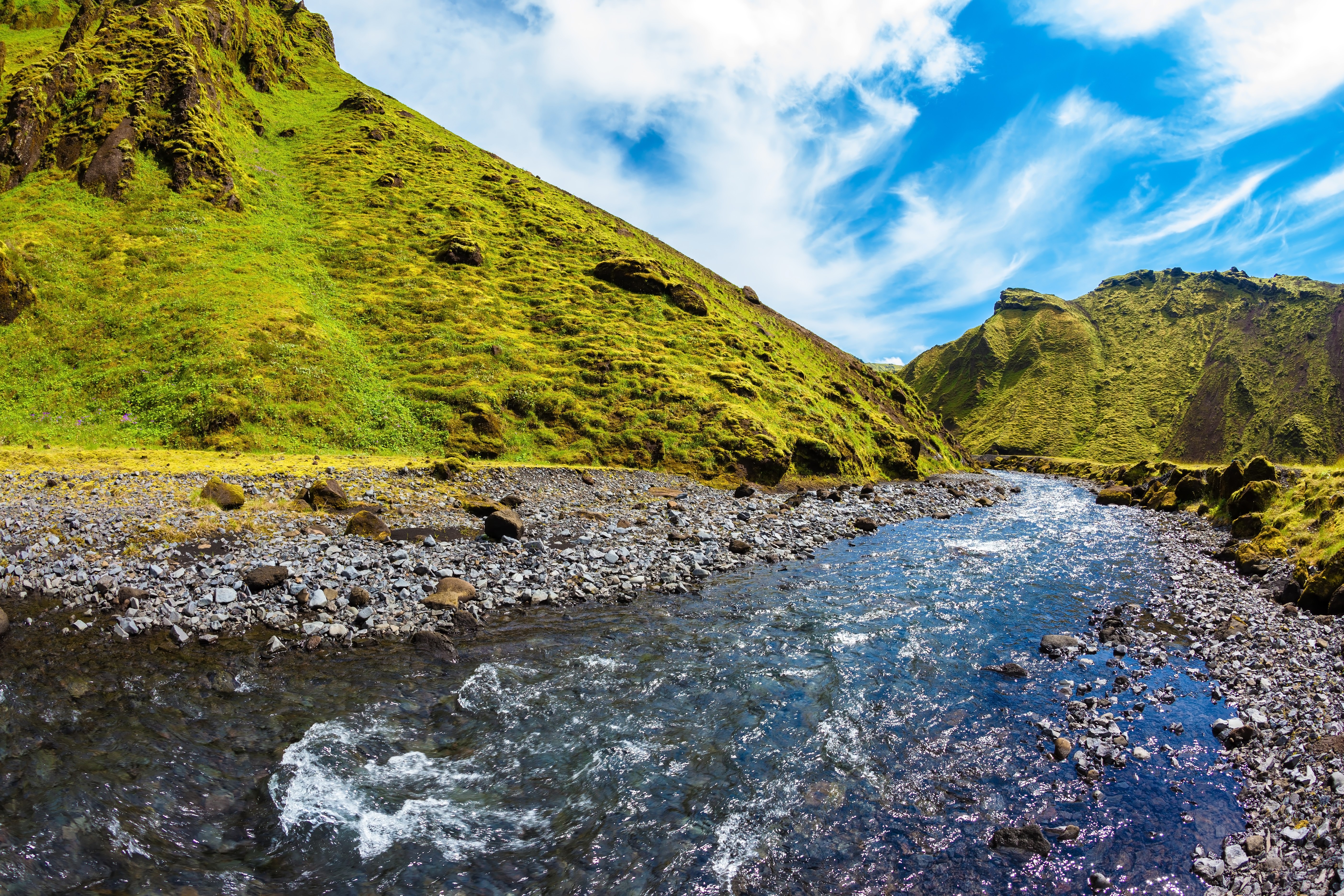 Pakgil Canyon Iceland Mountains River Moss HD Wallpaper
