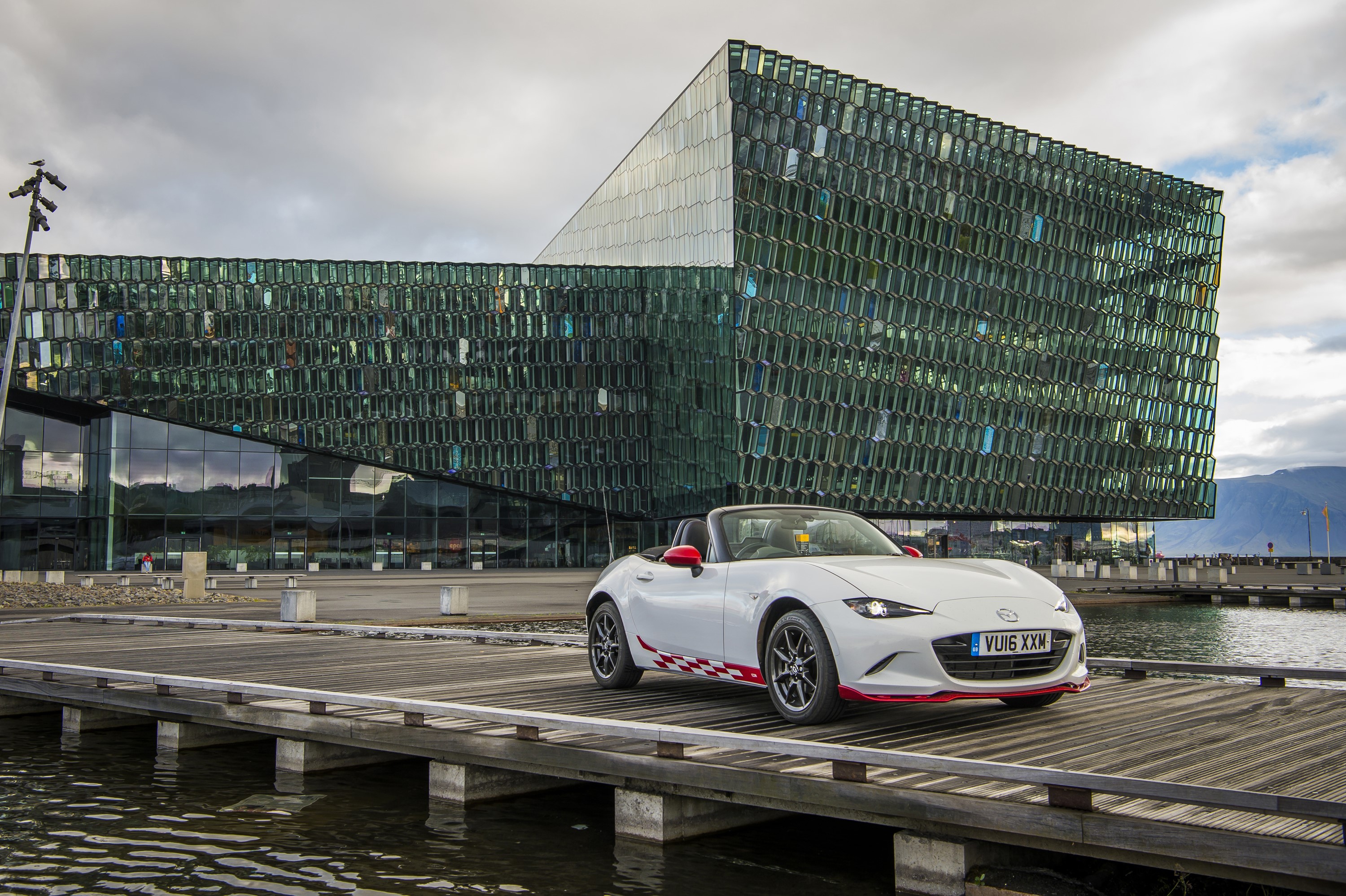 White 2016 Mazda MX-5 Icon Cabriolet HD Wallpaper