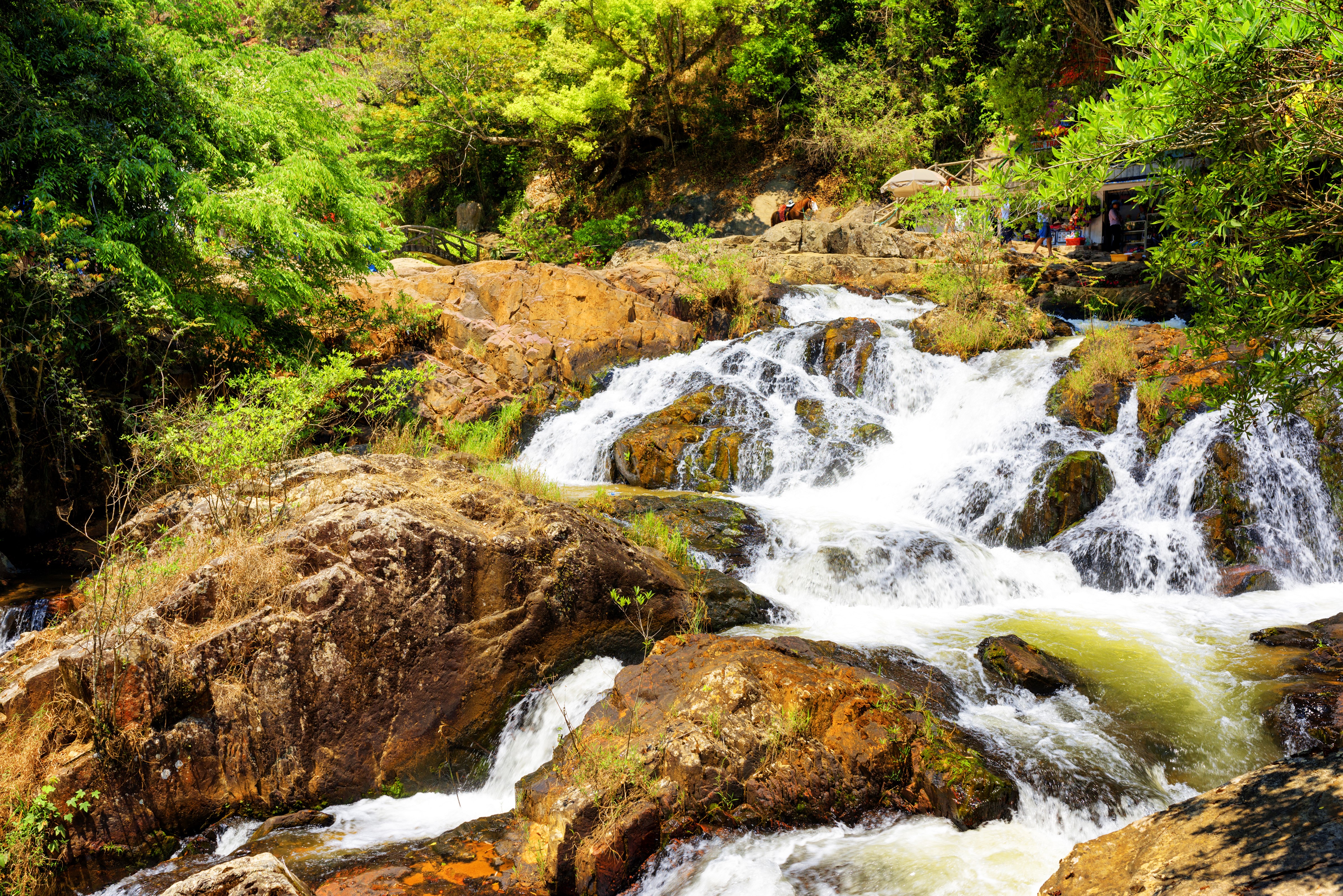Datanla waterfall Dalat, Vietnam HD Wallpaper