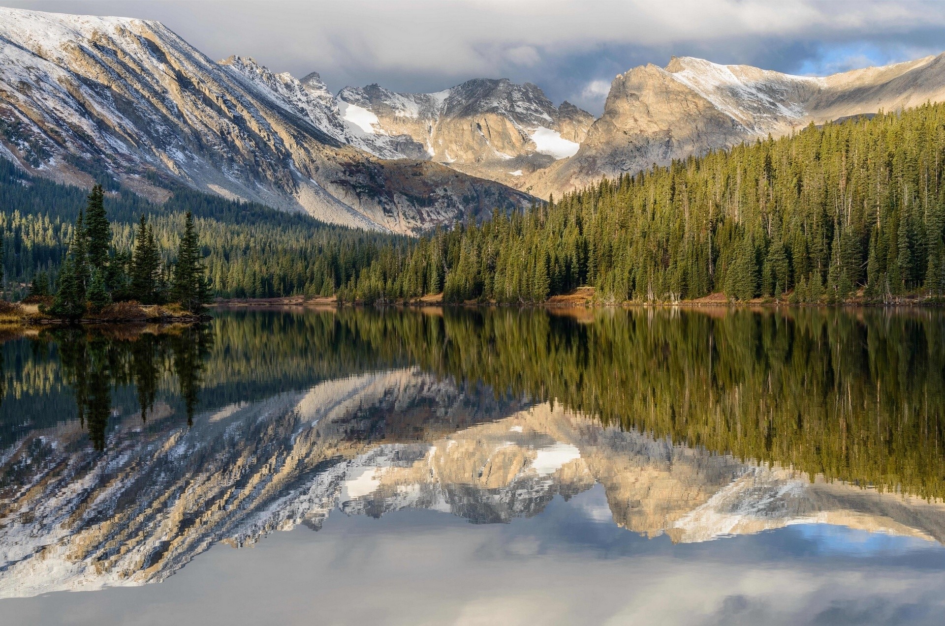 Indian Peaks Wilderness Mountains Reflected in Lake HD Wallpaper