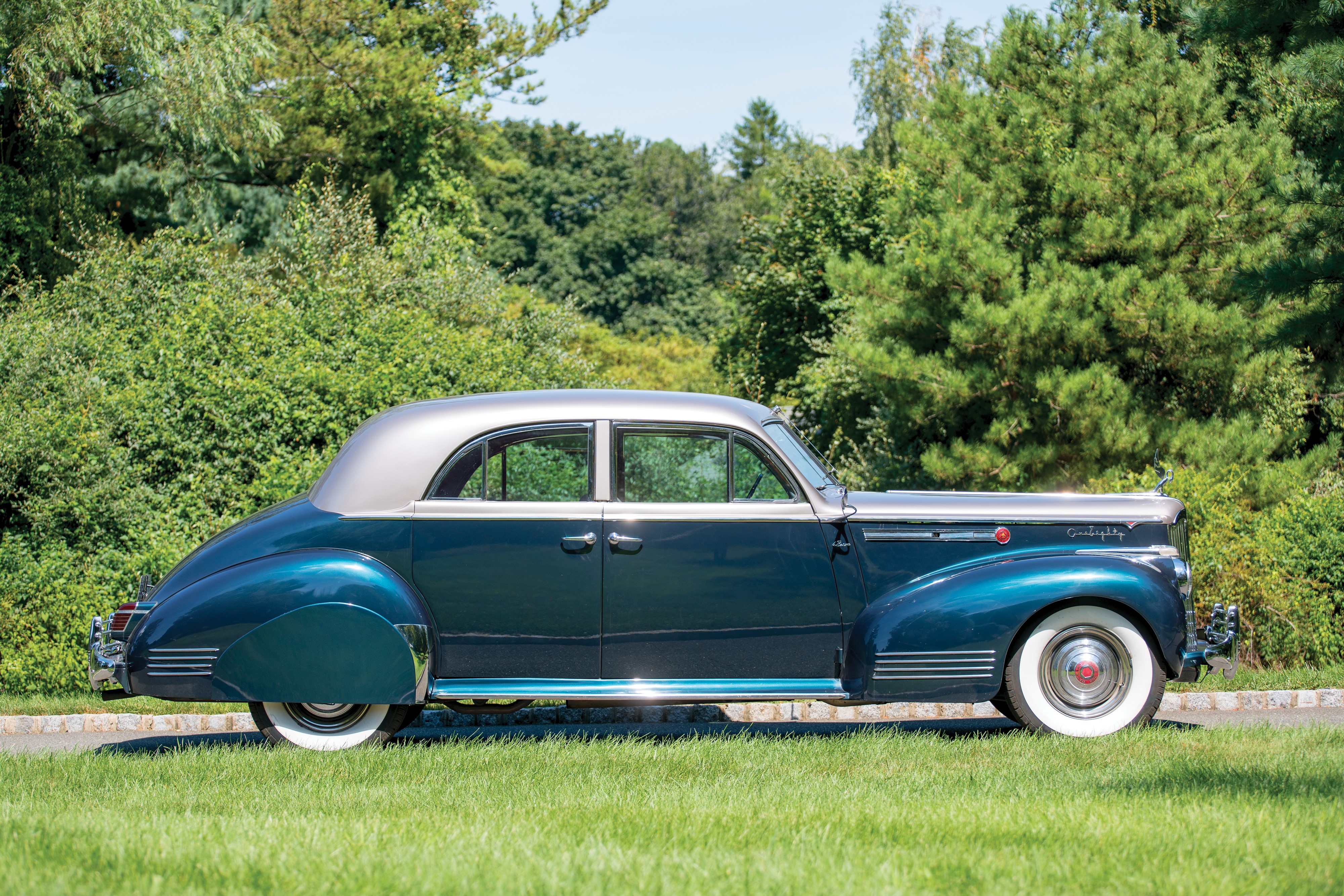 1941 Packard 180 Custom Super Eight Sport Brougham HD Wallpaper
