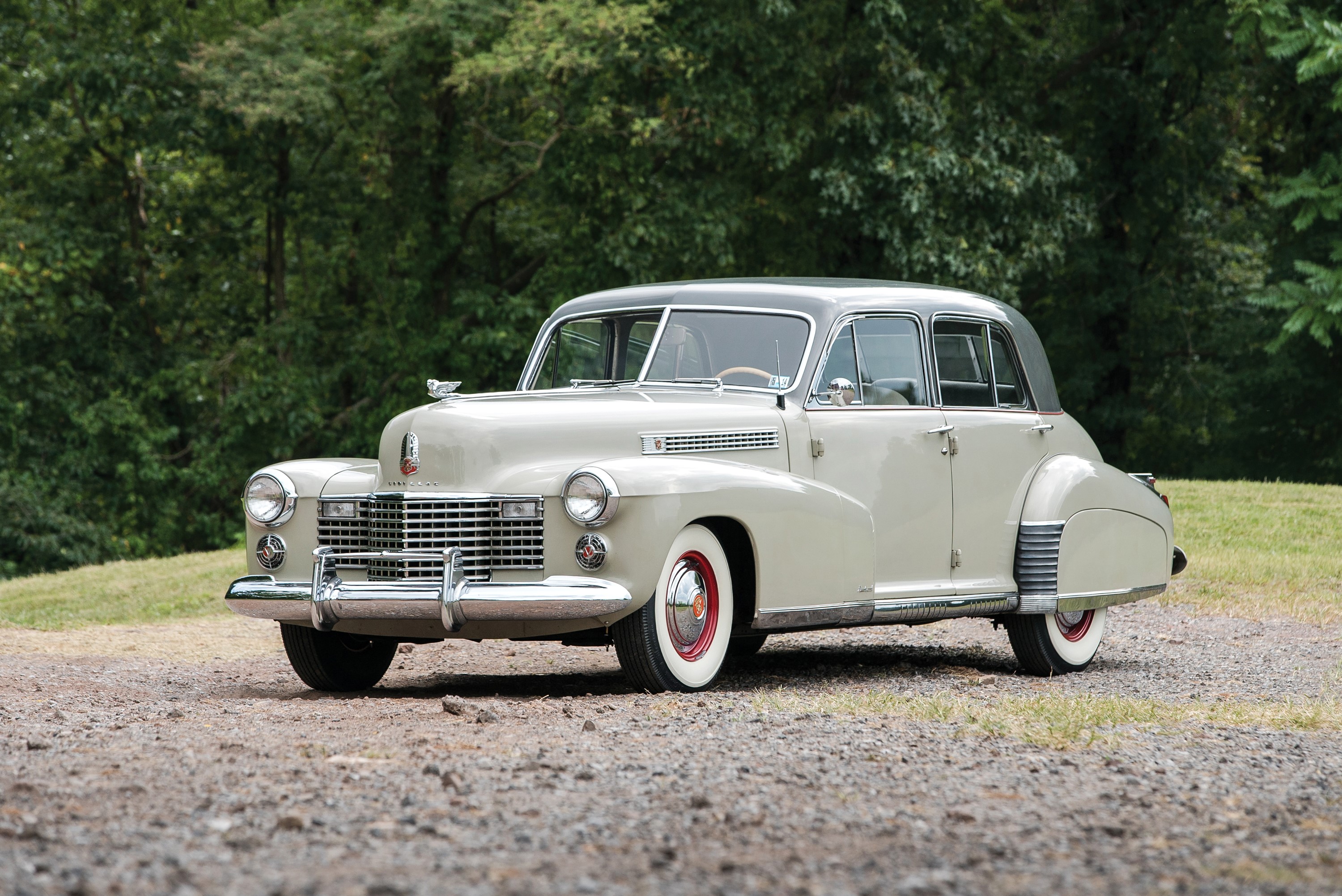 1941 Fleetwood Sixty Special Sedan HD Wallpaper