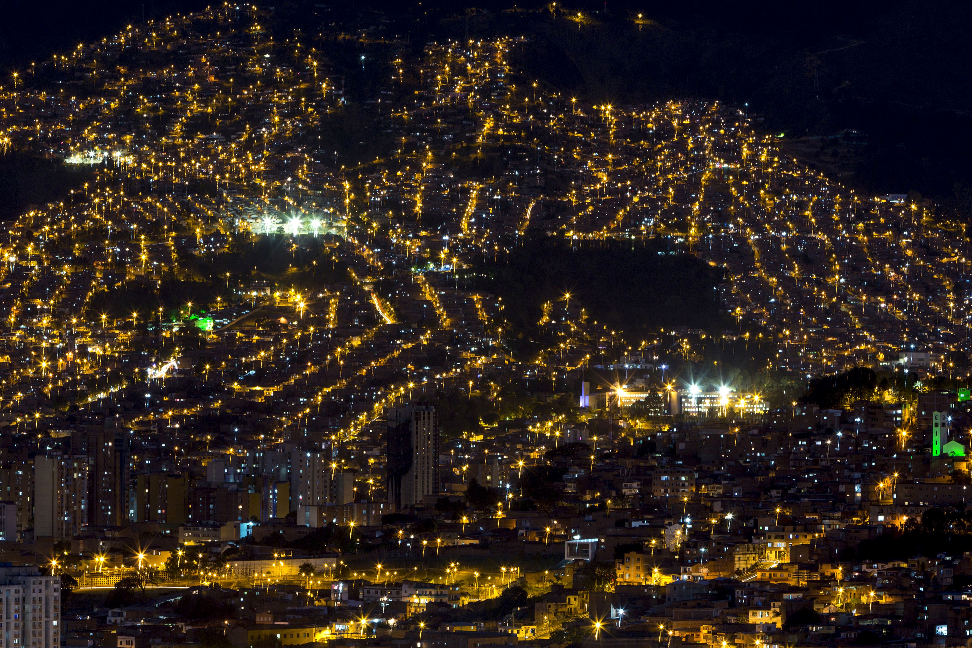 City lights at night in Colombia HD Wallpaper