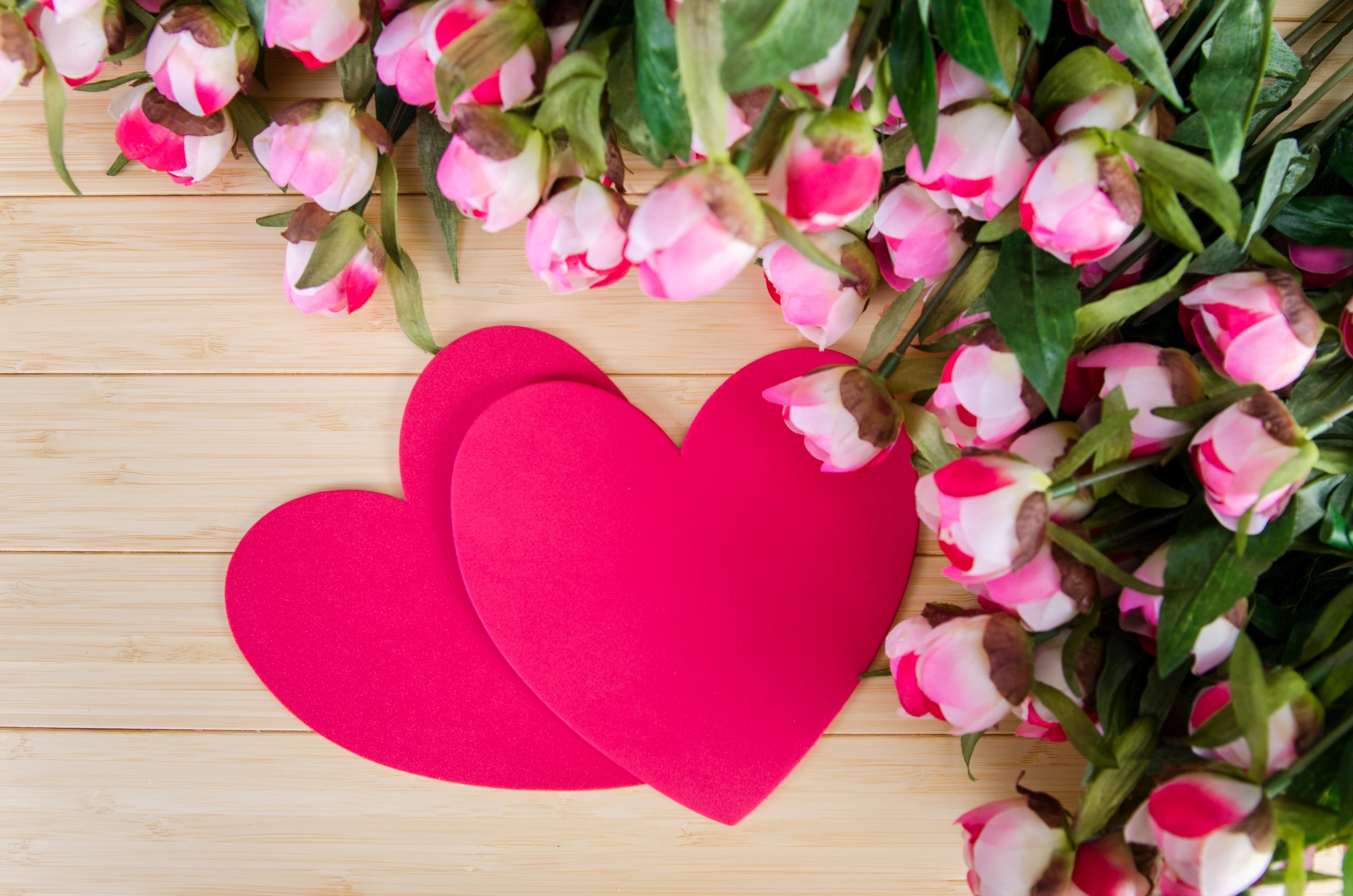4K Peonies and Two Hearts on Wood HD Wallpaper