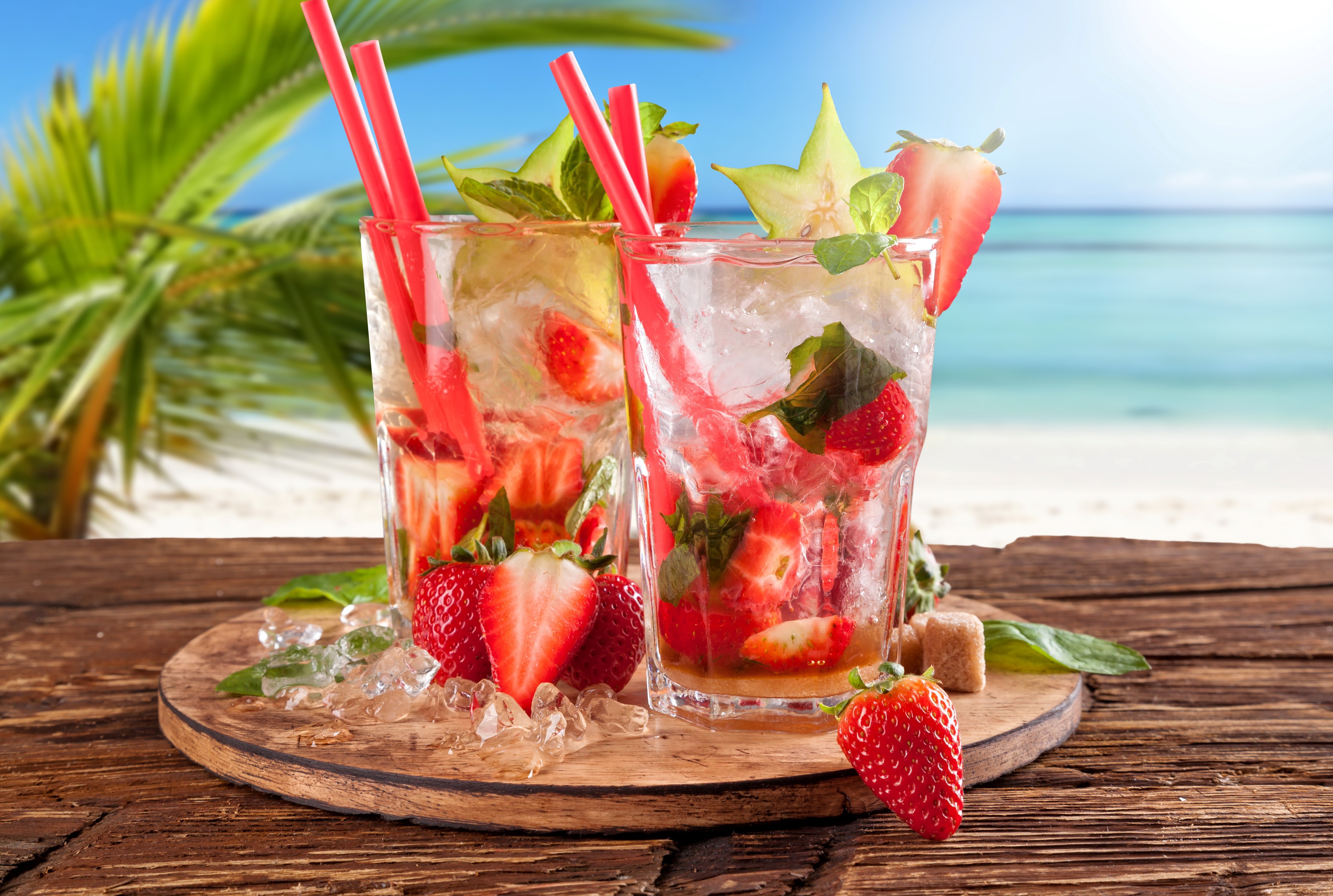 Strawberry Cocktails on a Beach HD Wallpaper