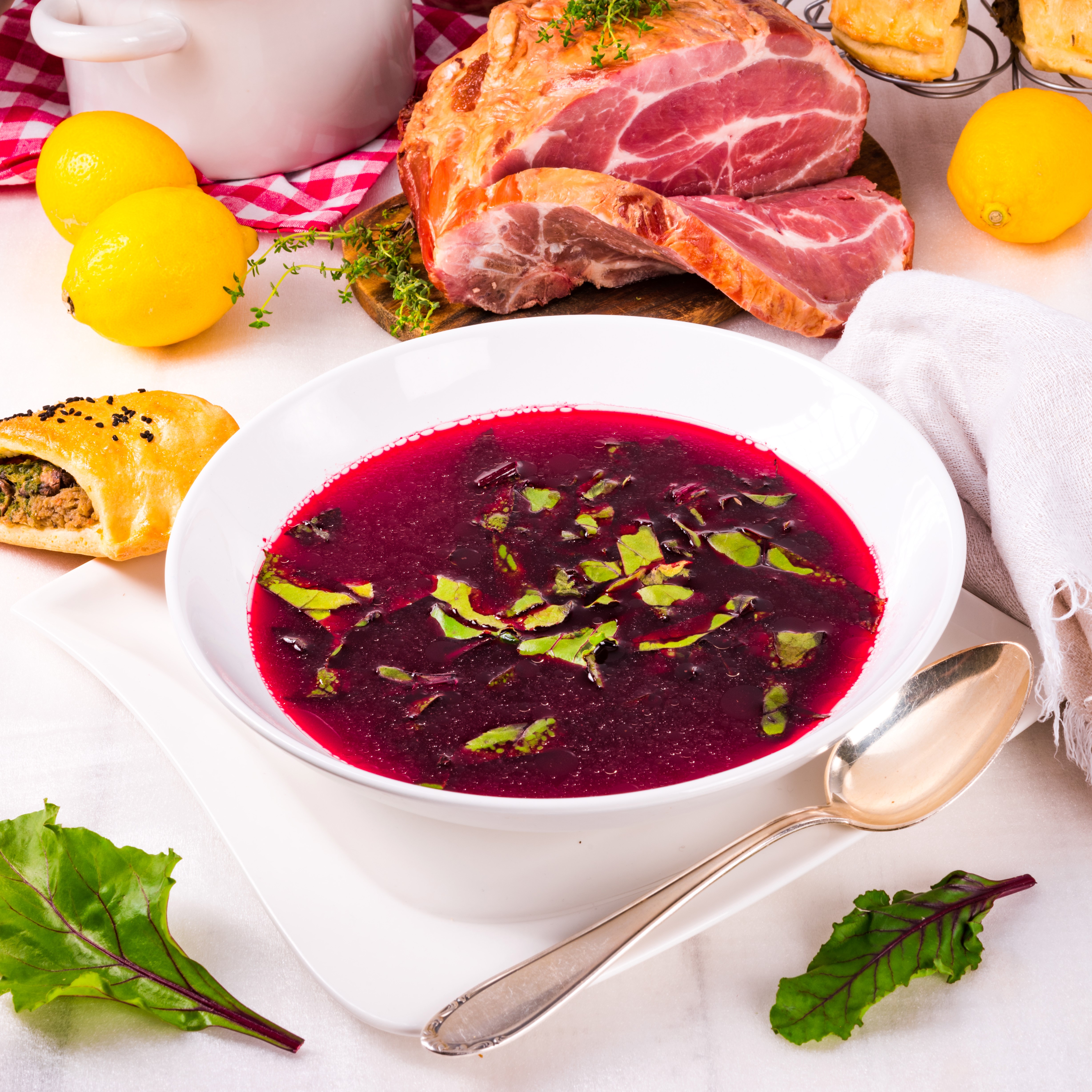 Beetroot soup with ham and lemons HD Wallpaper