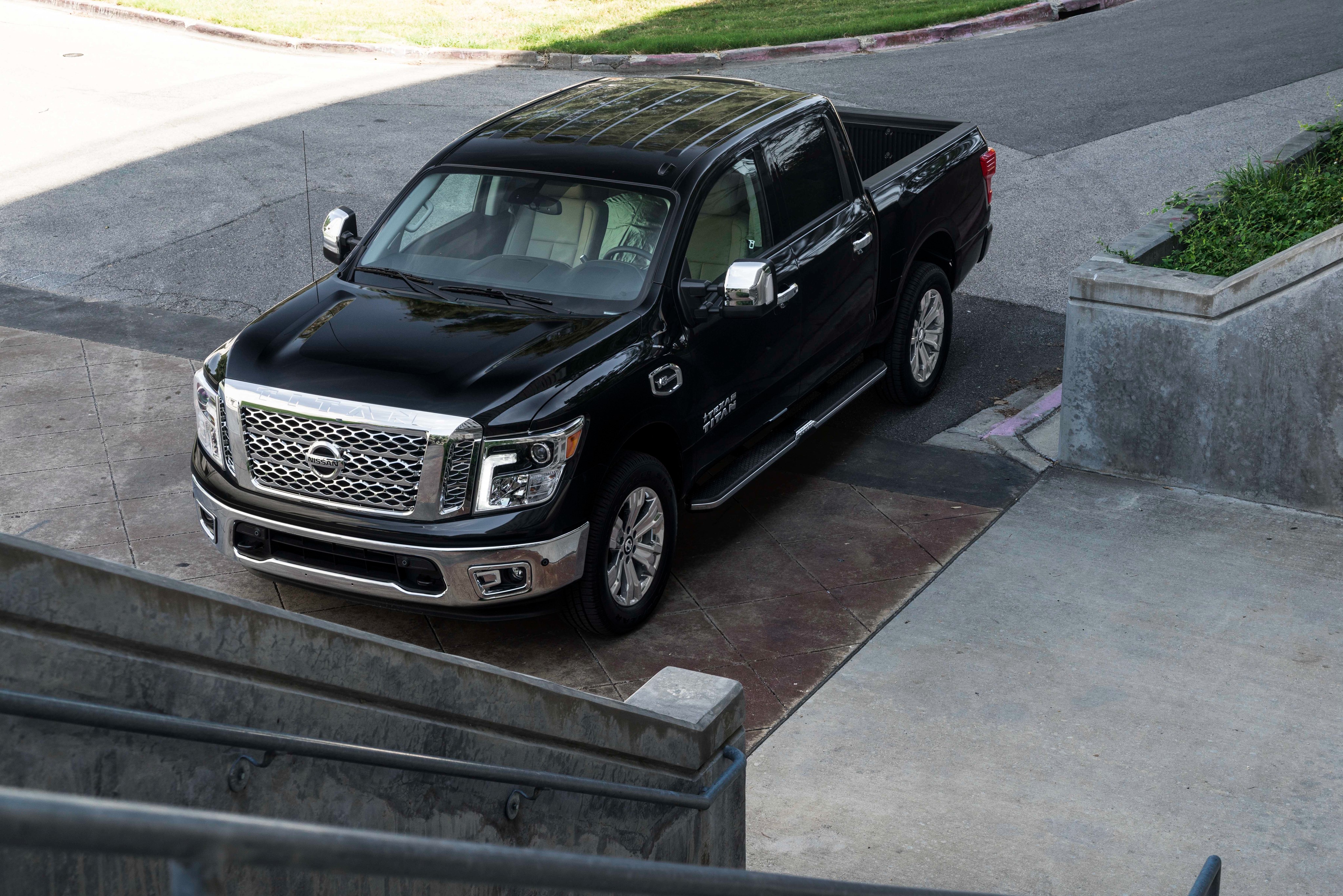 Black Nissan Titan Pickup Truck HD Wallpaper