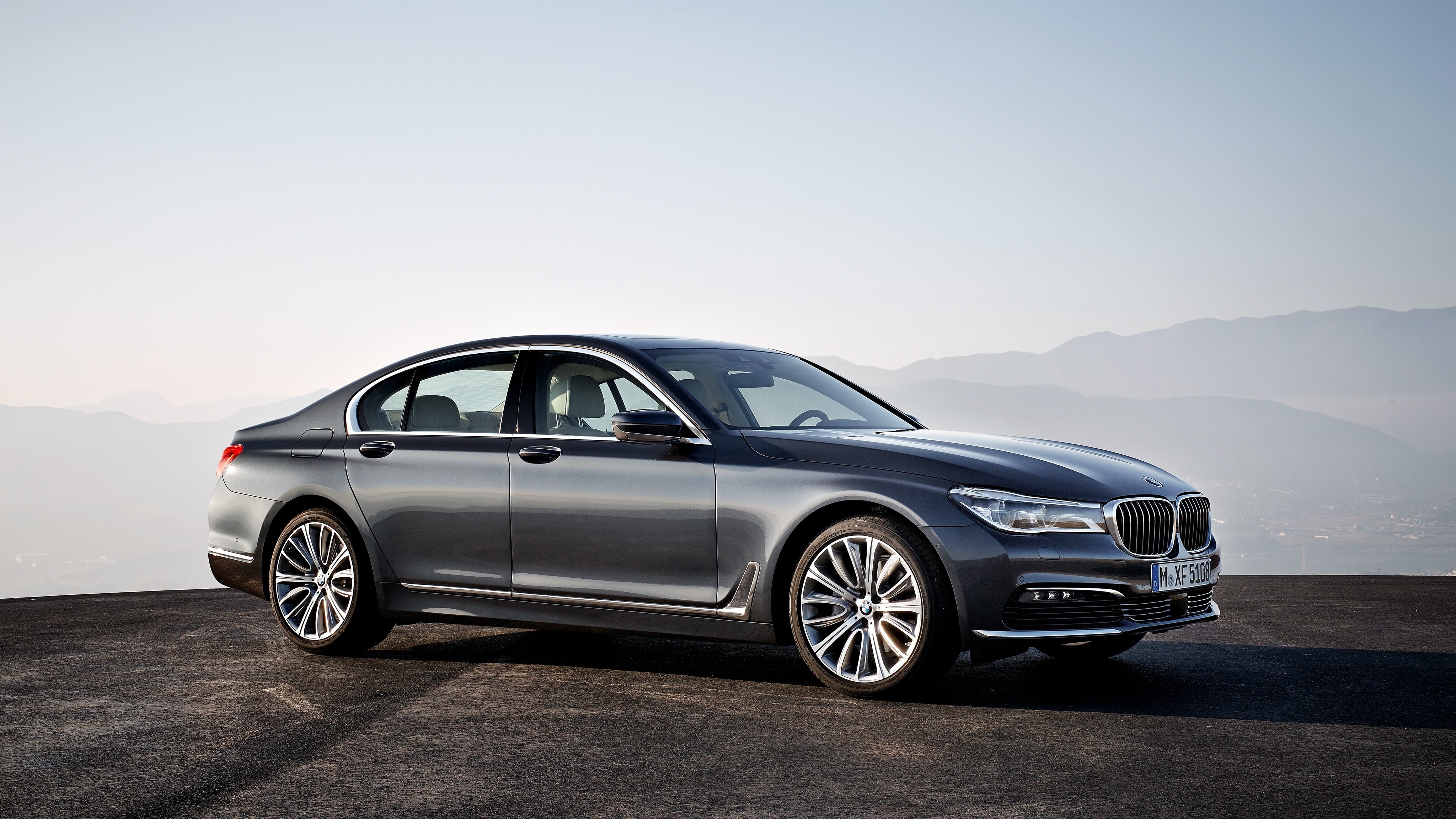 4K BMW G11 2015 730d HD Wallpaper
