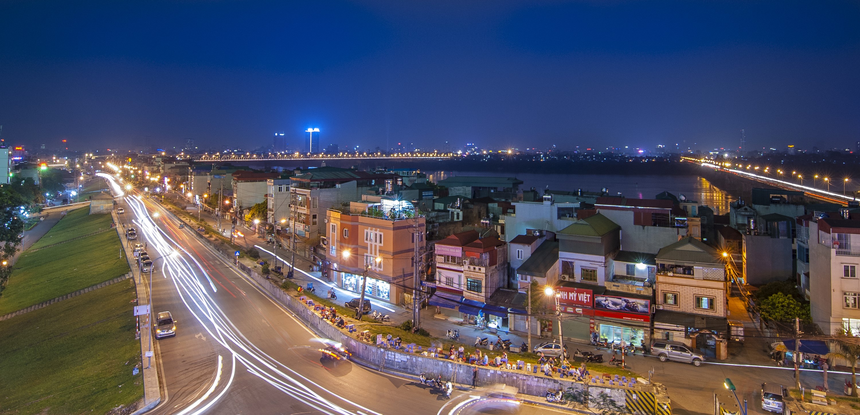 Hanoi, Vietnam at Night with Light Trails on Road HD Wallpaper